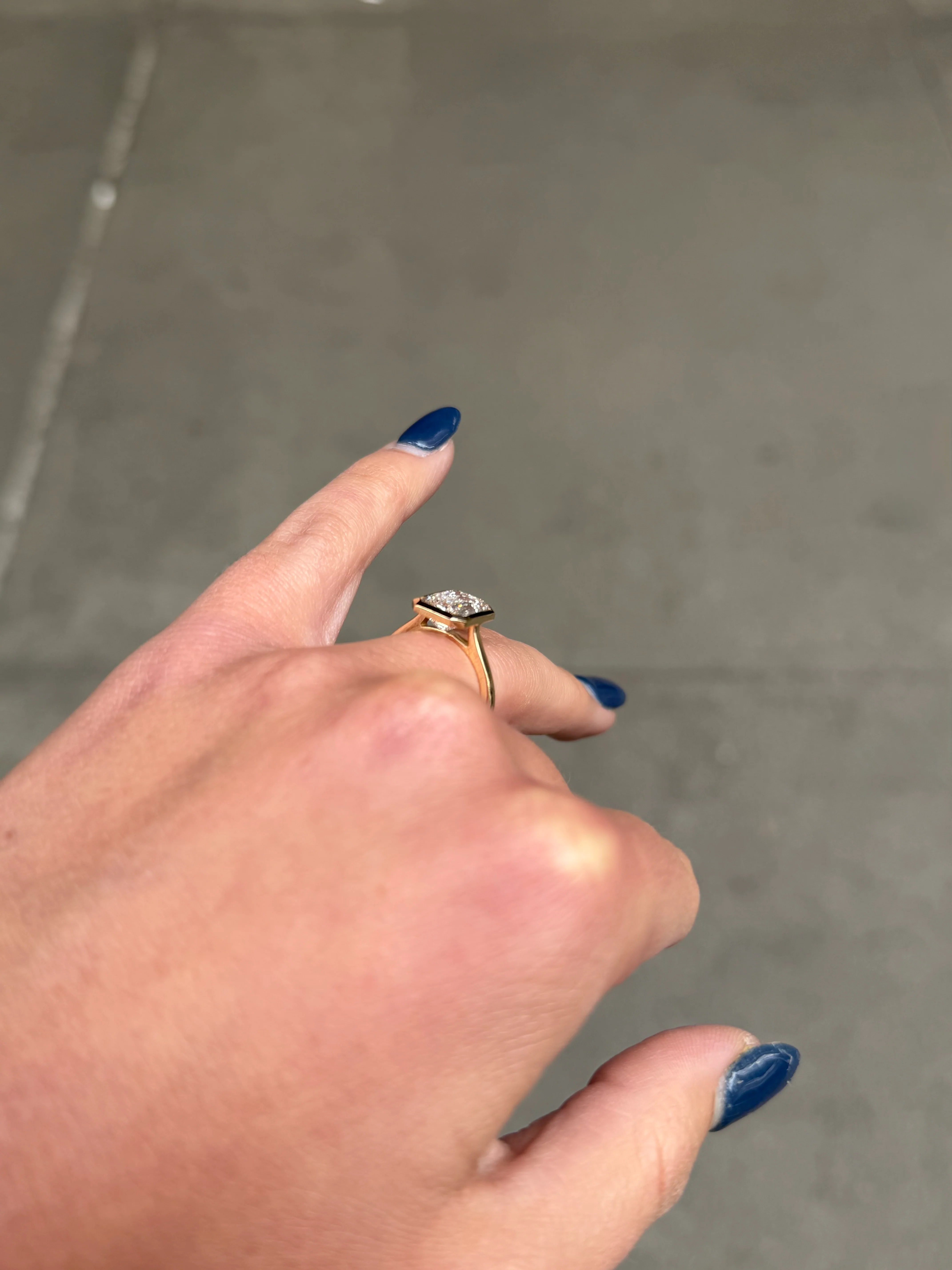 Ladies Lab Grown Emerald Bezel Engagement Ring - Image 4