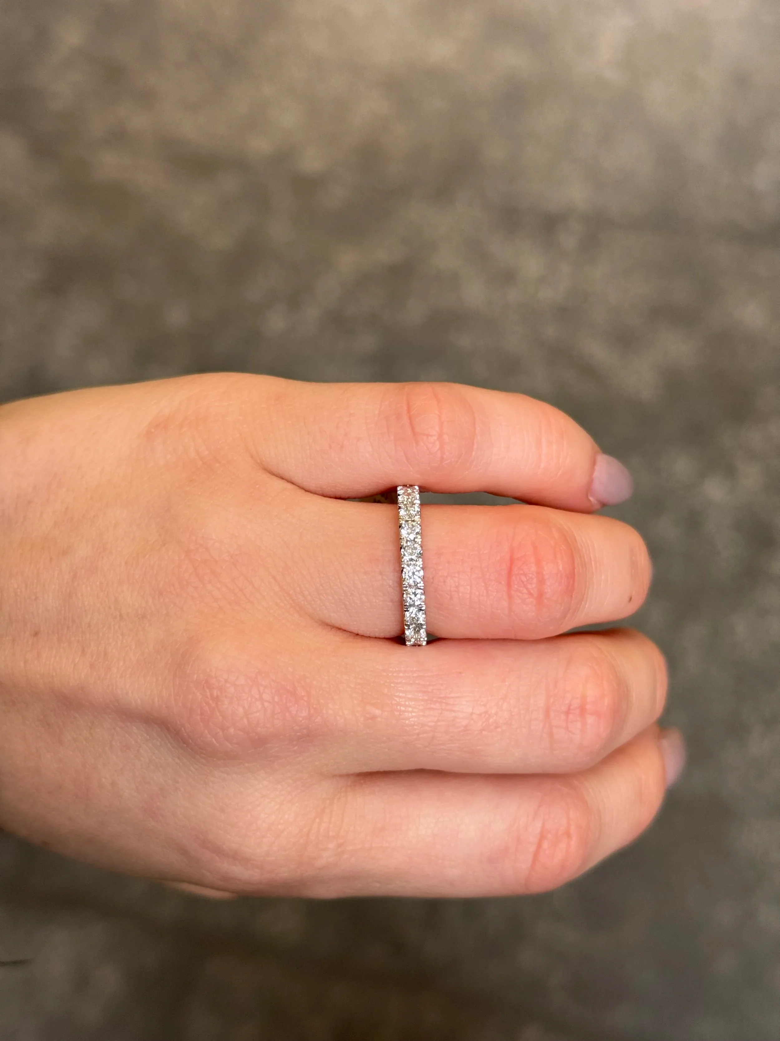 Ladies 1.70ct Eternity Wedding Band - Image 2