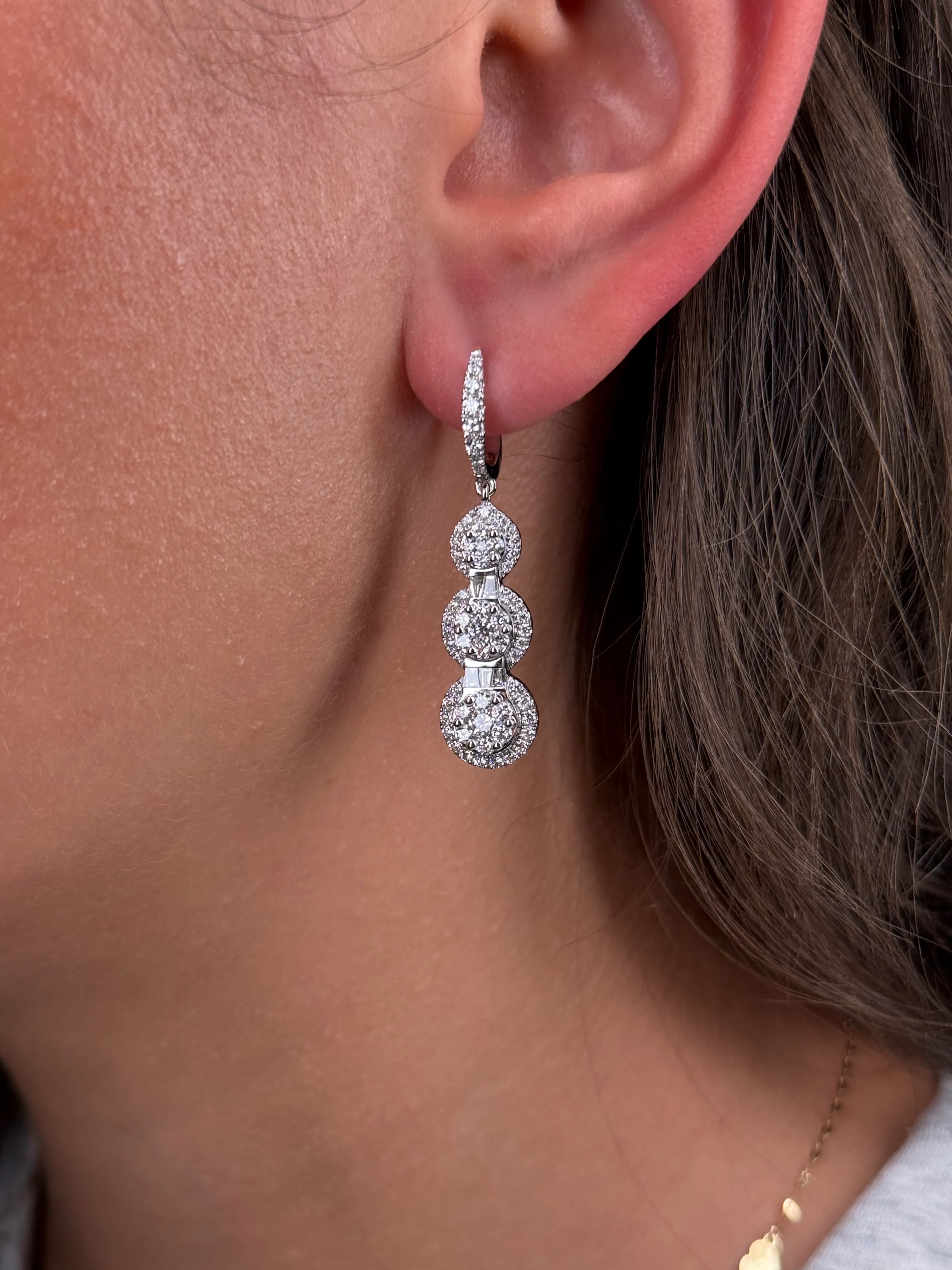 Ladies 3 Round Cluster Dangling Earring - Image 2