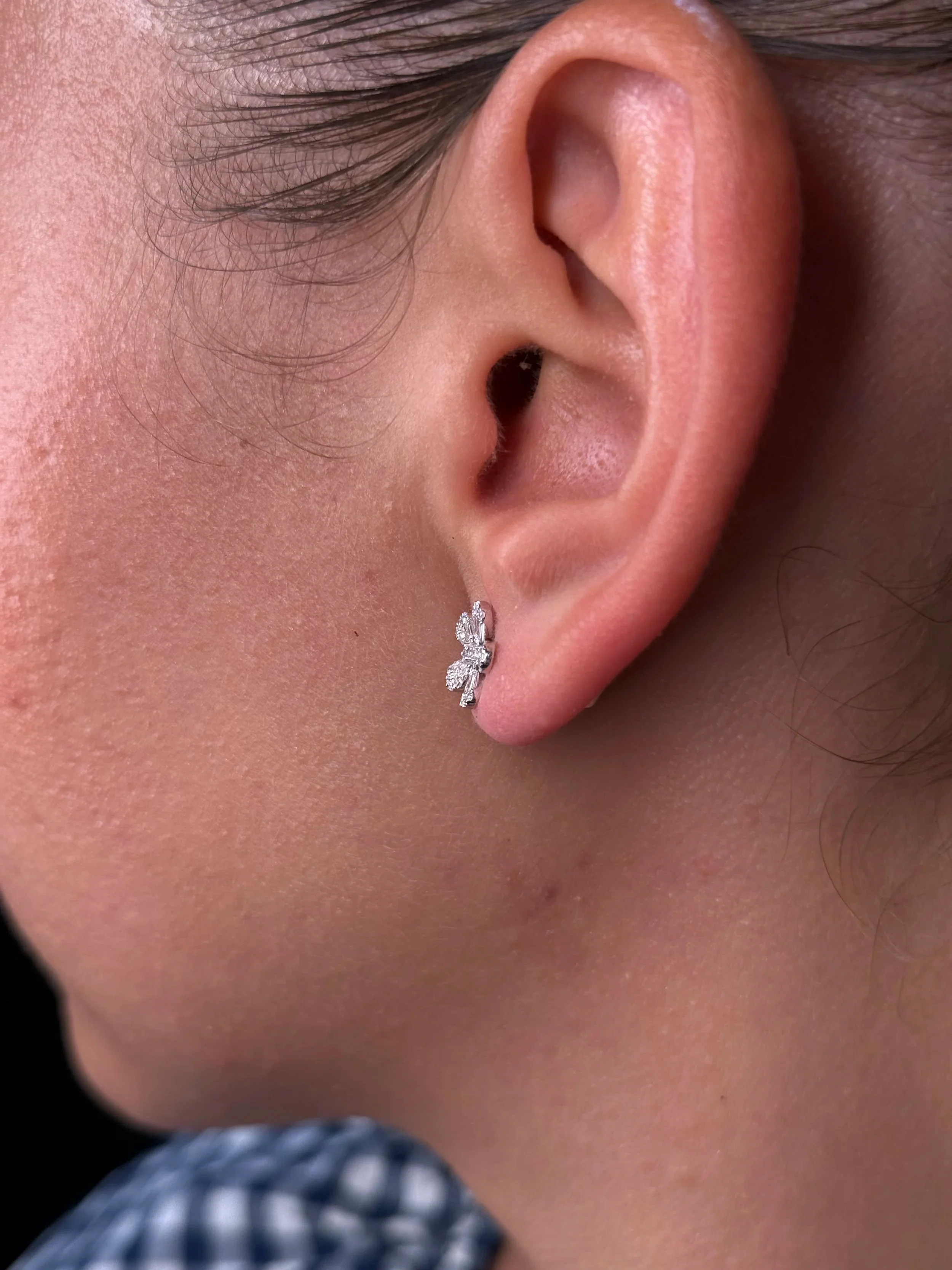 Ladies 5 Pedal Flower Diamond Earring - Image 4