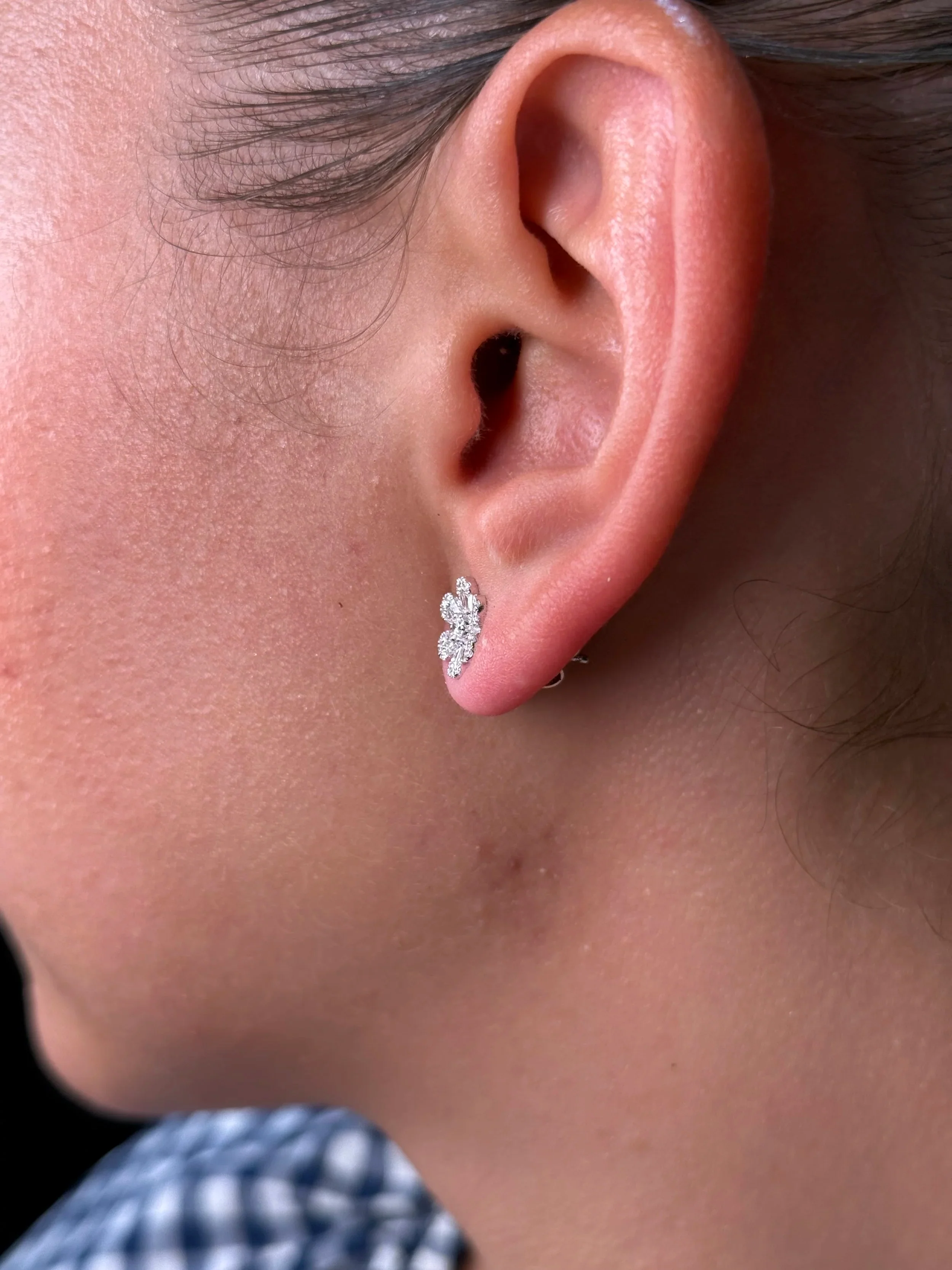 Ladies 6 Pedal Flower Diamond Earring - Image 6