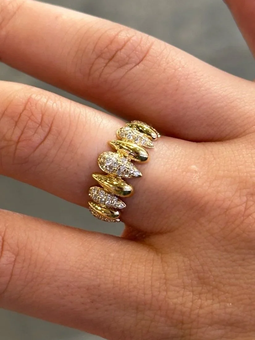 Ladies Alternating Pear Shaped Pave Set Round Diamond Ring