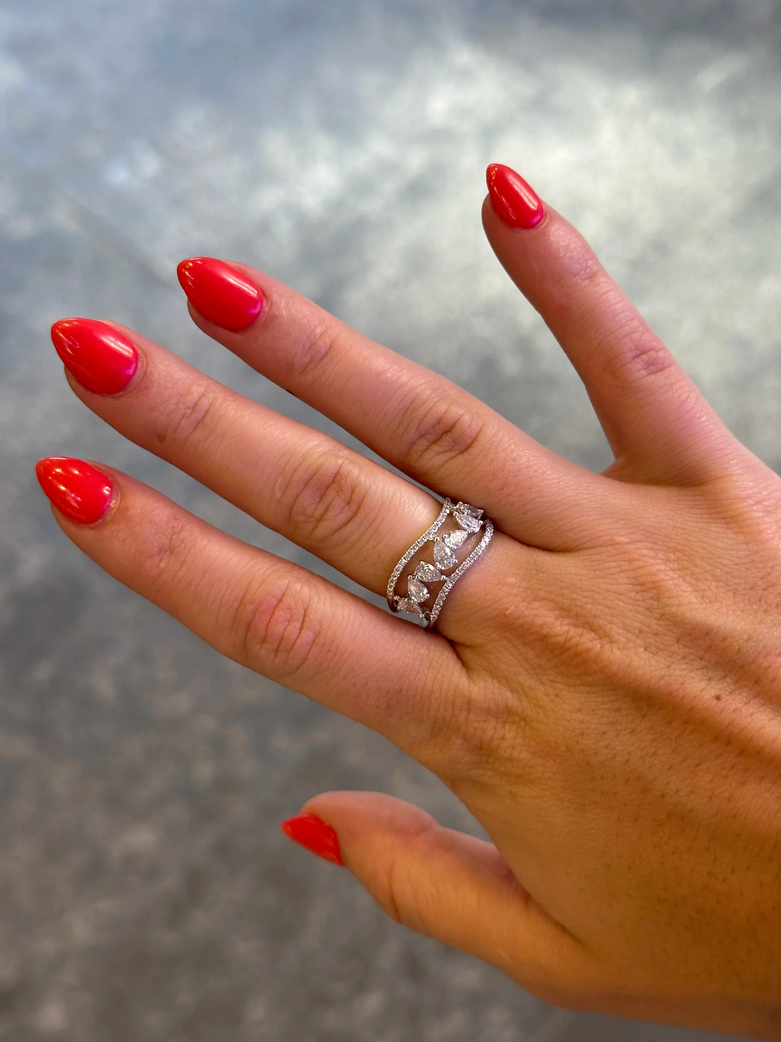 Ladies Alternating Pear Wide Diamond Ring - Image 2