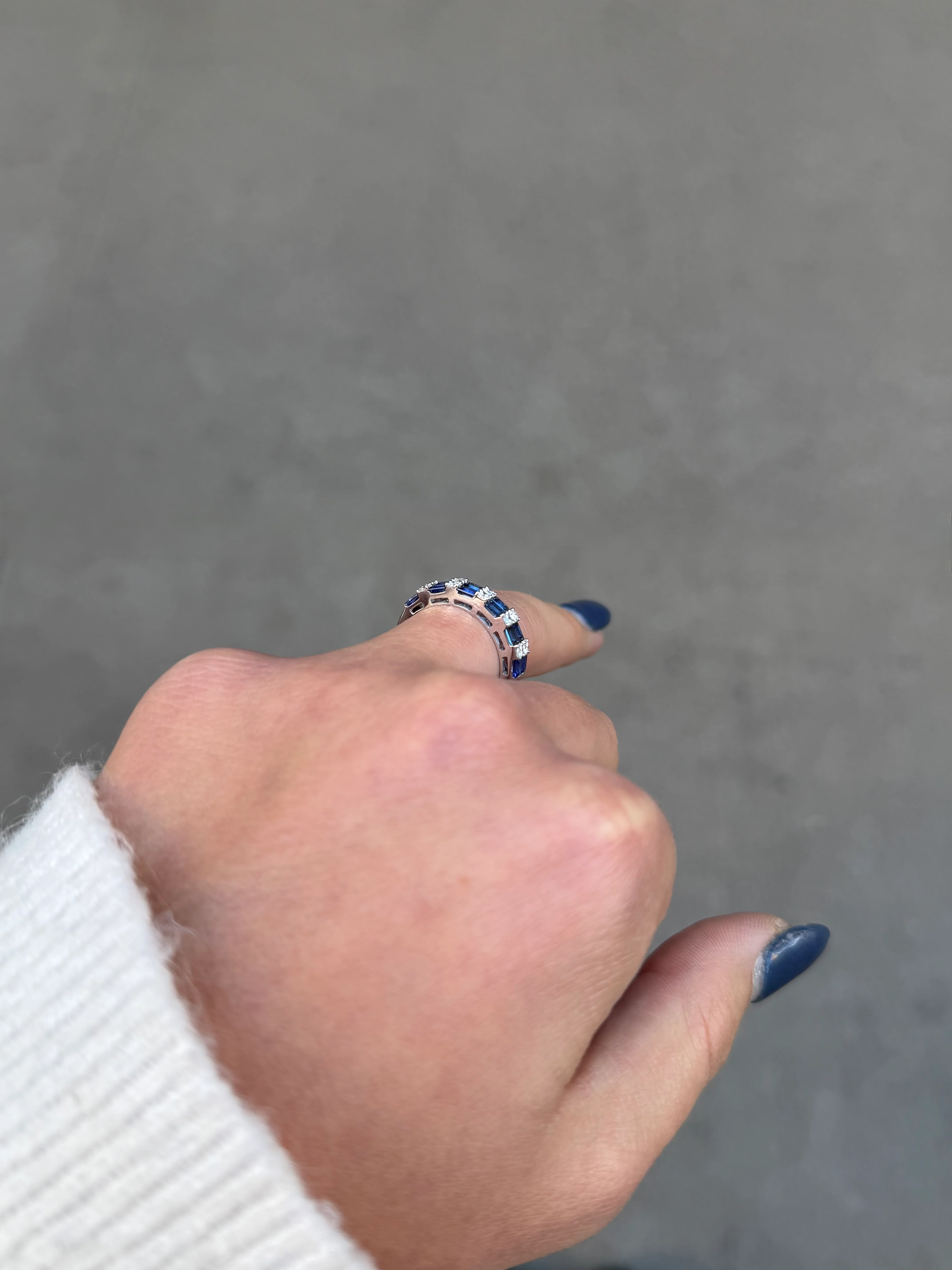 Ladies Alternating Sapphire Baguette and Round Diamond Ring - Image 4