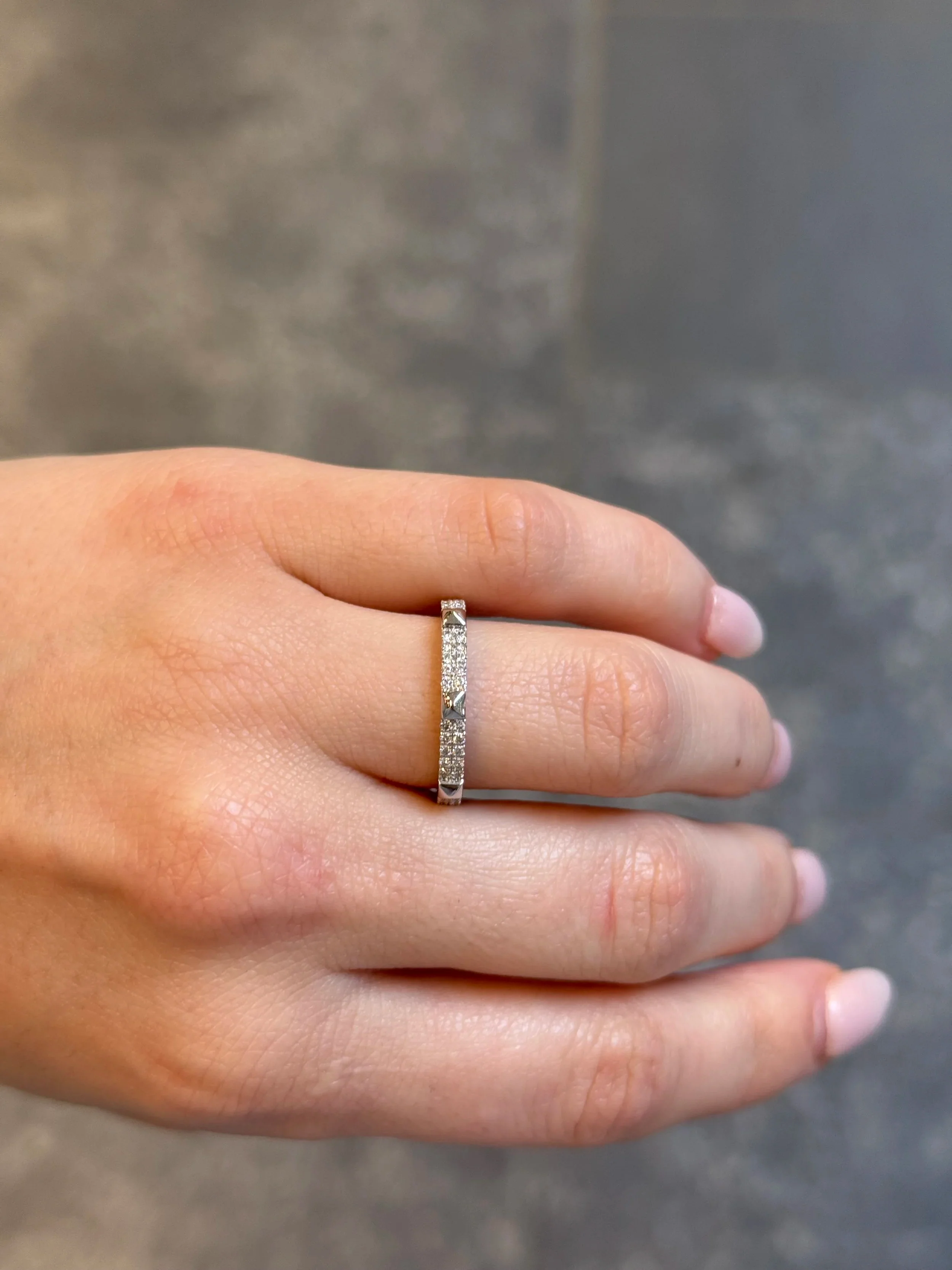 Ladies Alternating Two Row Diamond and Gold Wedding Band - Image 5