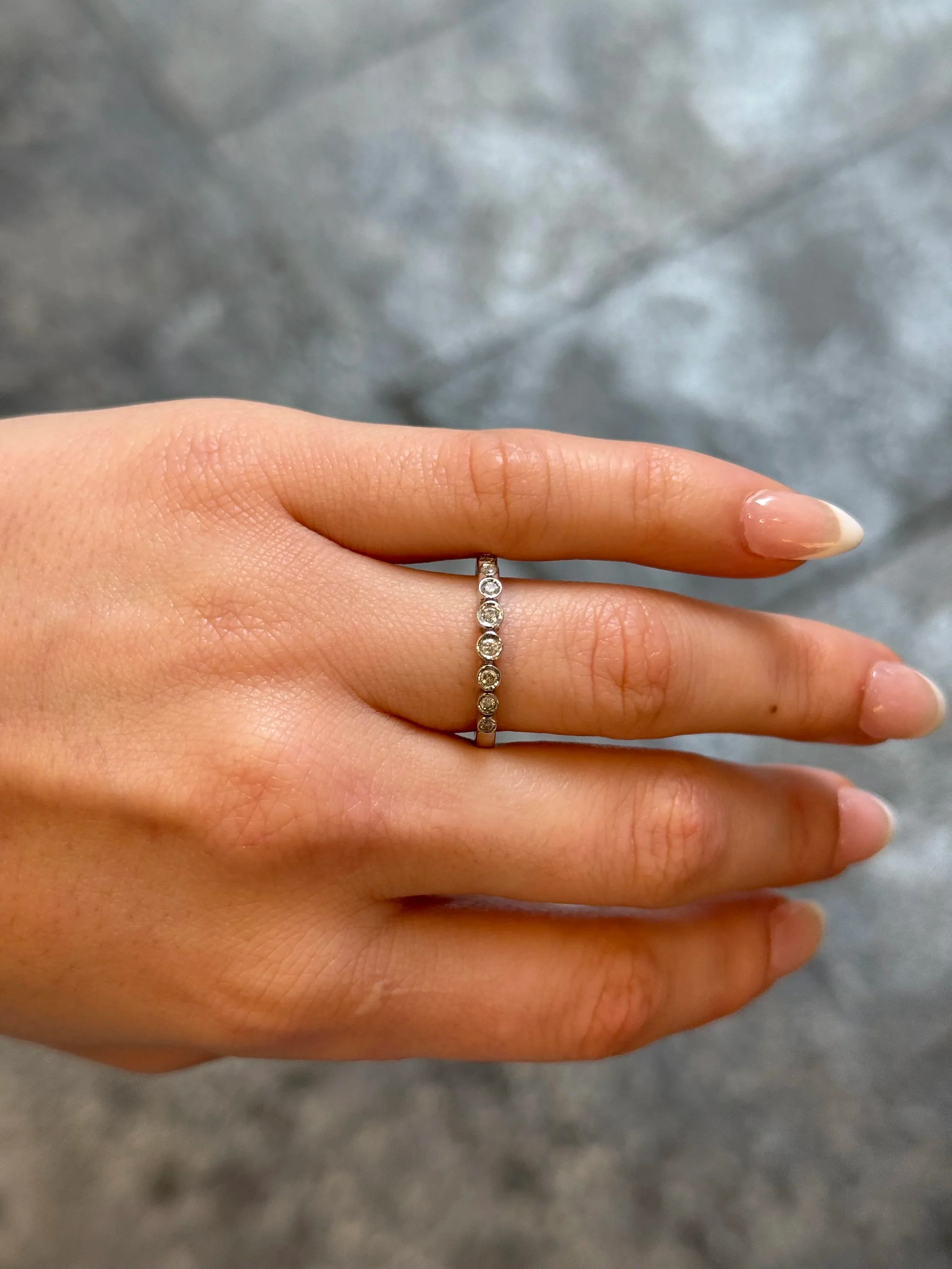 Ladies Ascending Bezel Set Wedding Band - Image 2