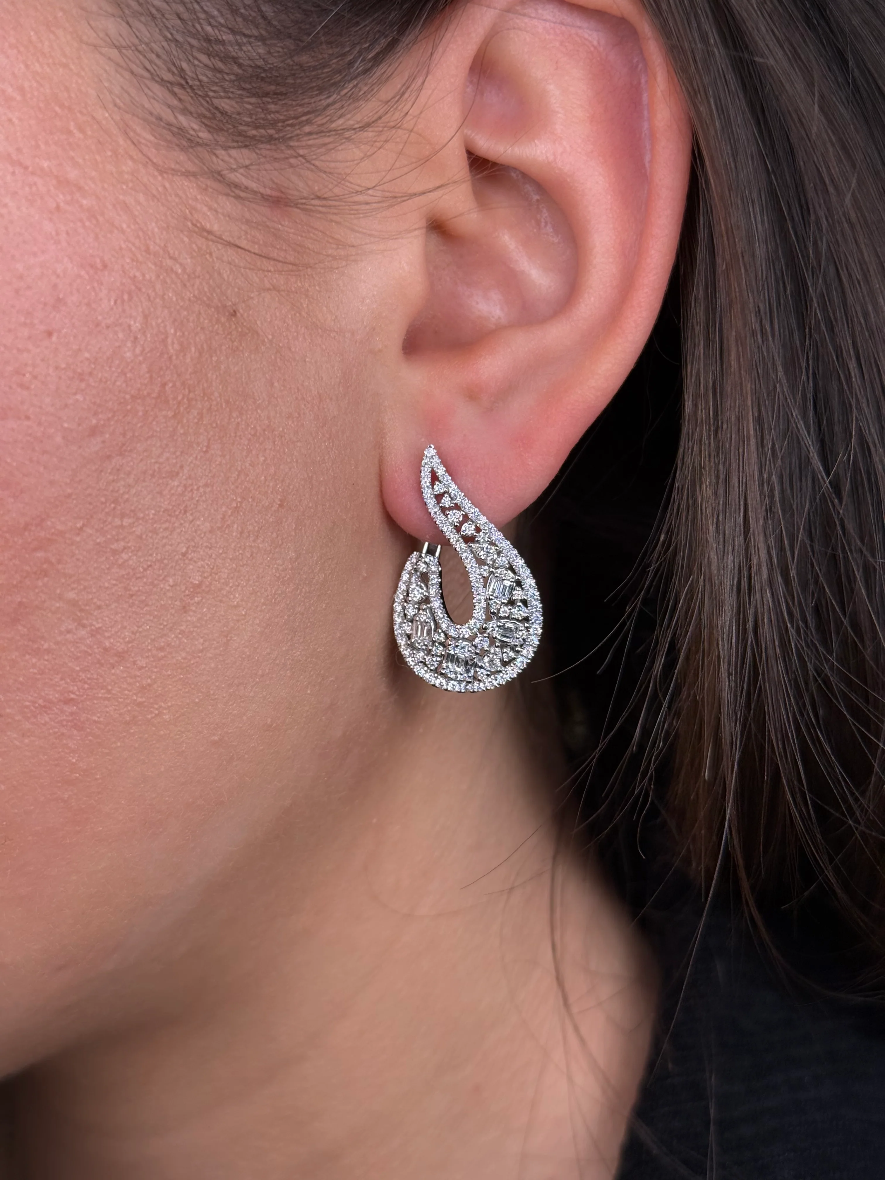 Ladies Baguette Pear and Round Diamond Hook Earring - Image 2
