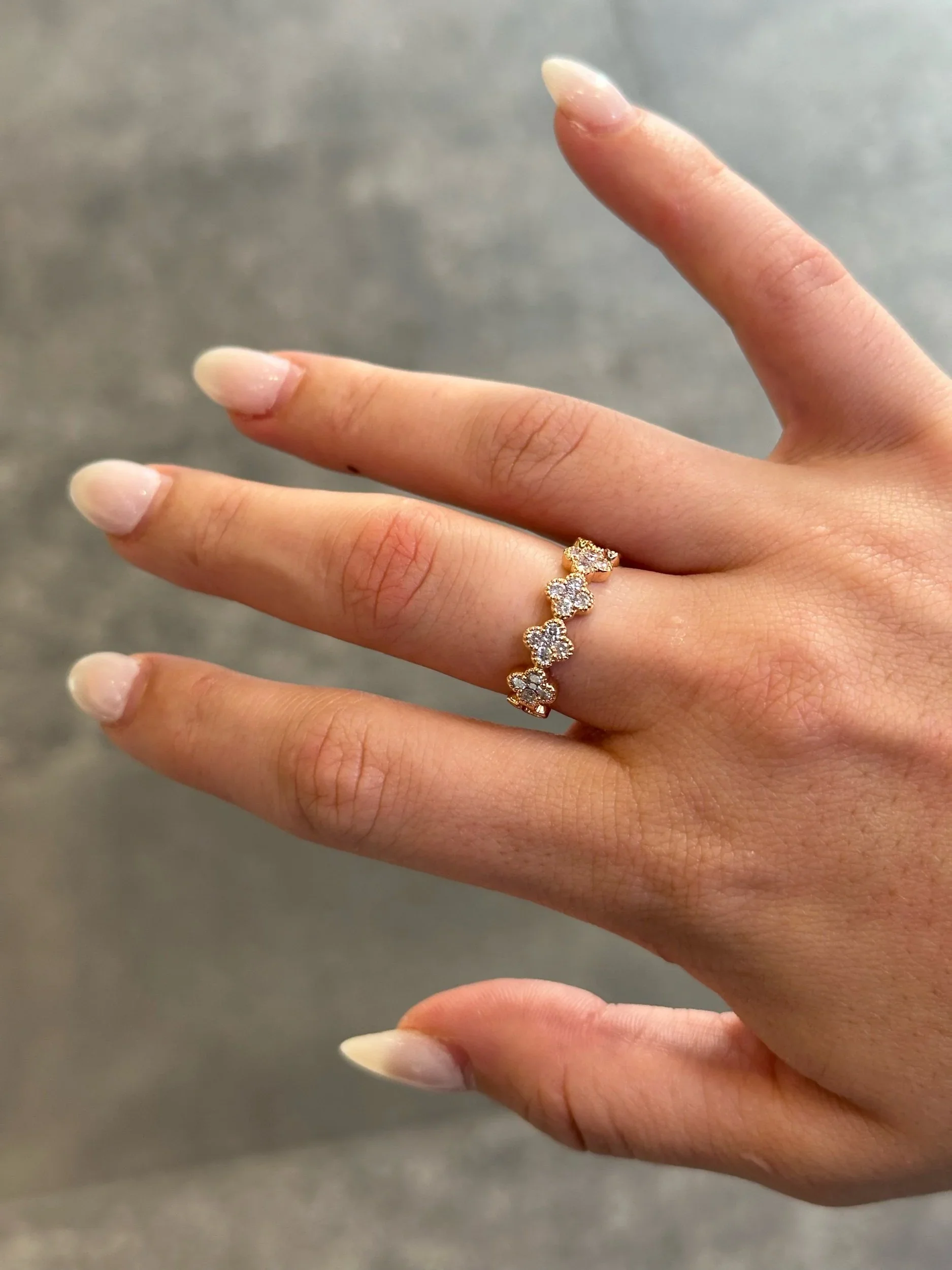Ladies Clover Shaped Round Diamond Ring - Image 2