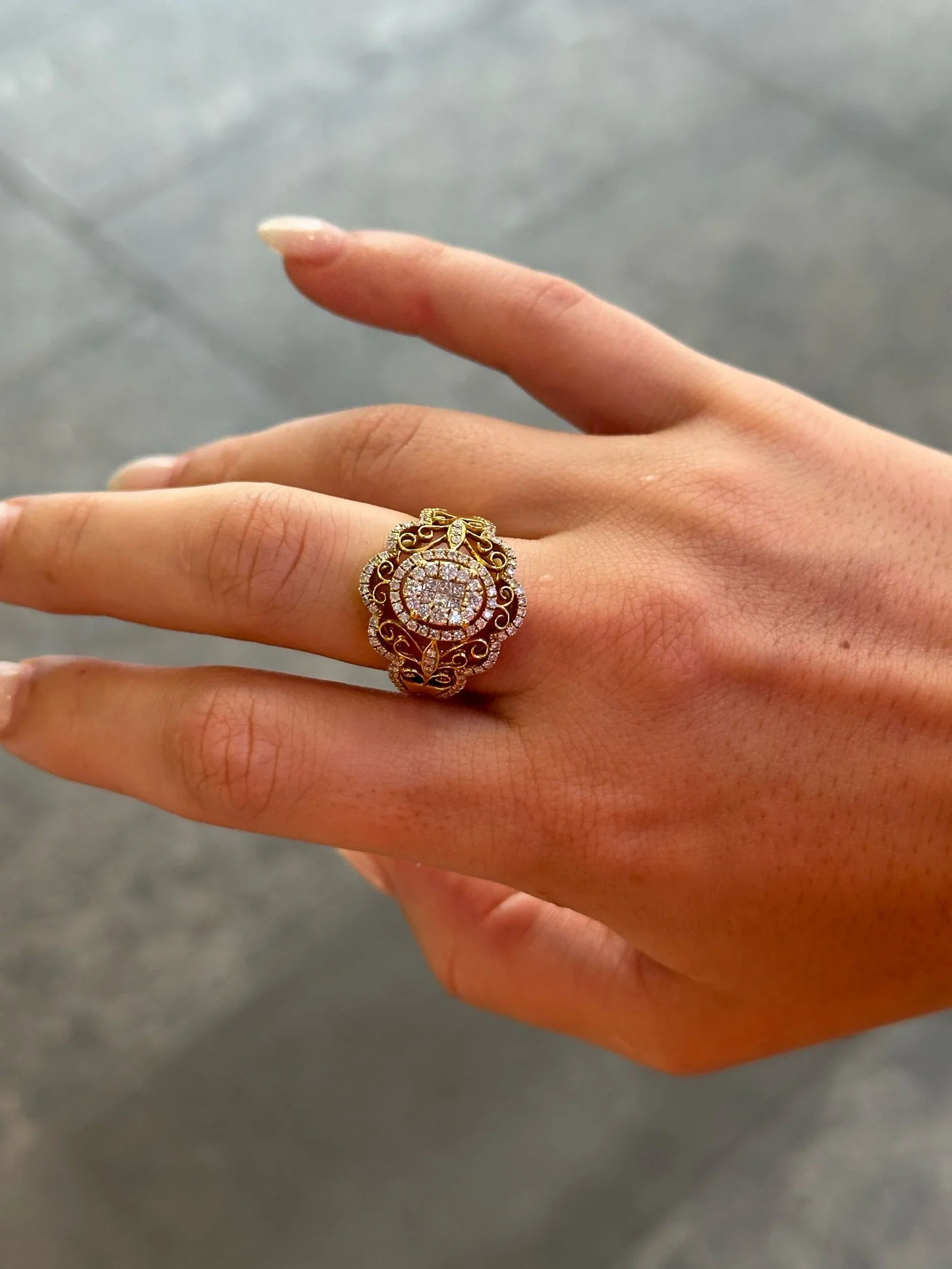 Ladies Custer Filigree Design Ring - Image 2