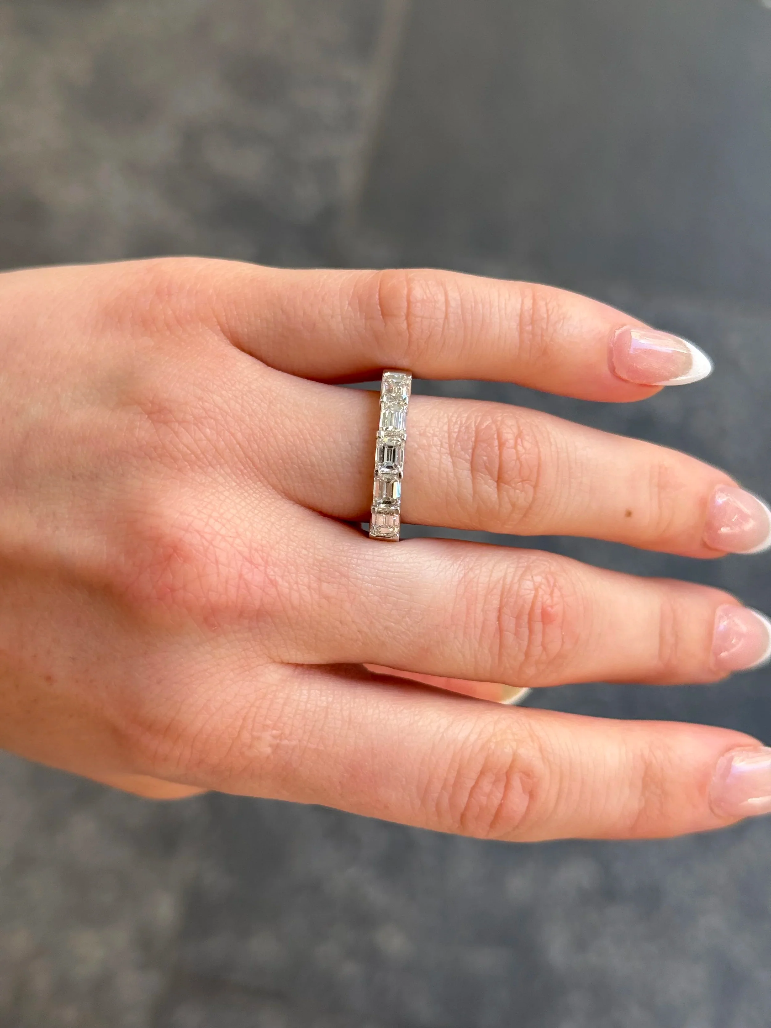 Ladies East to West Emerald Wedding Band - Image 2
