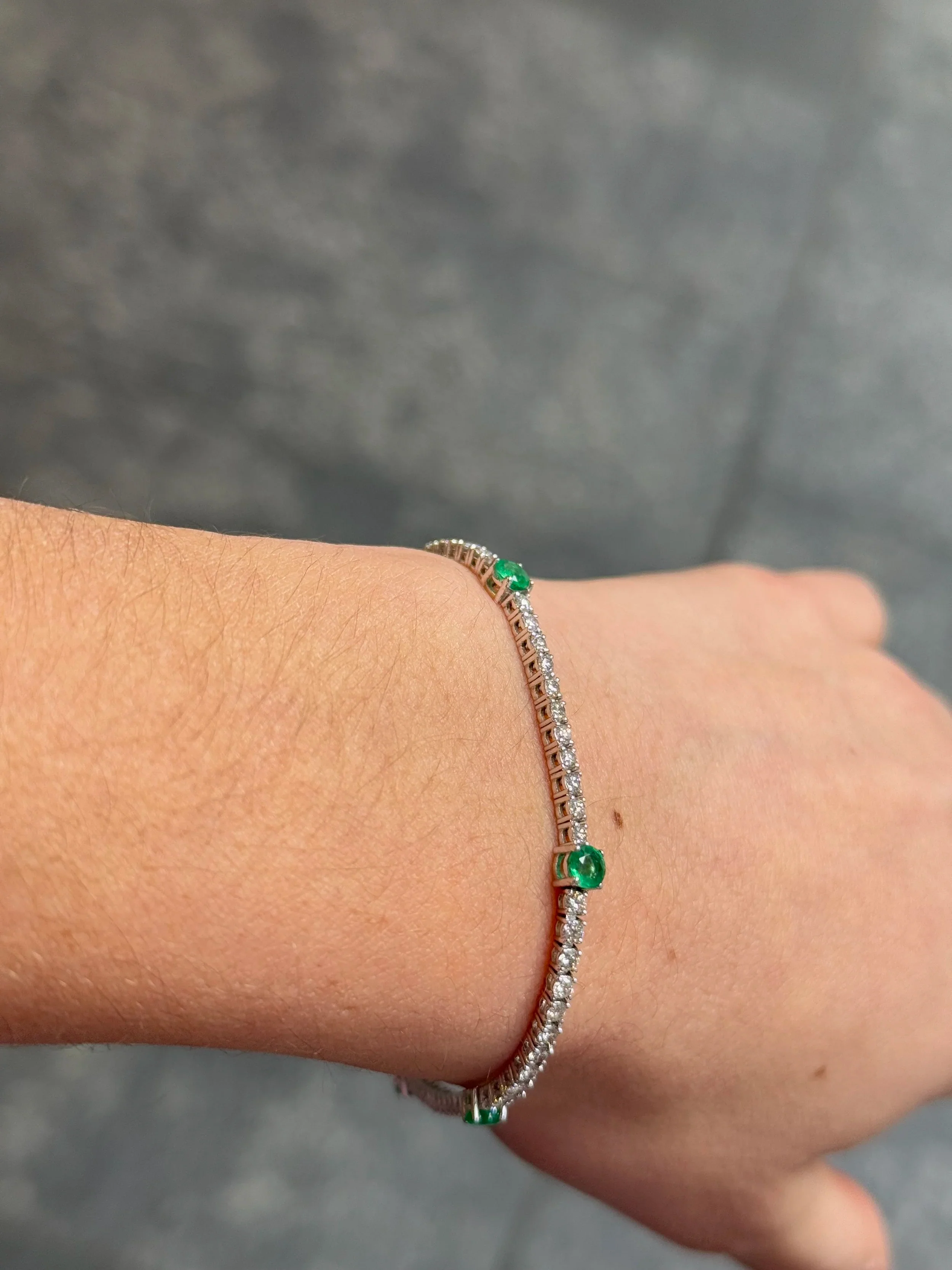 Ladies Five Emeralds Stone Tennis Bracelet - Image 3