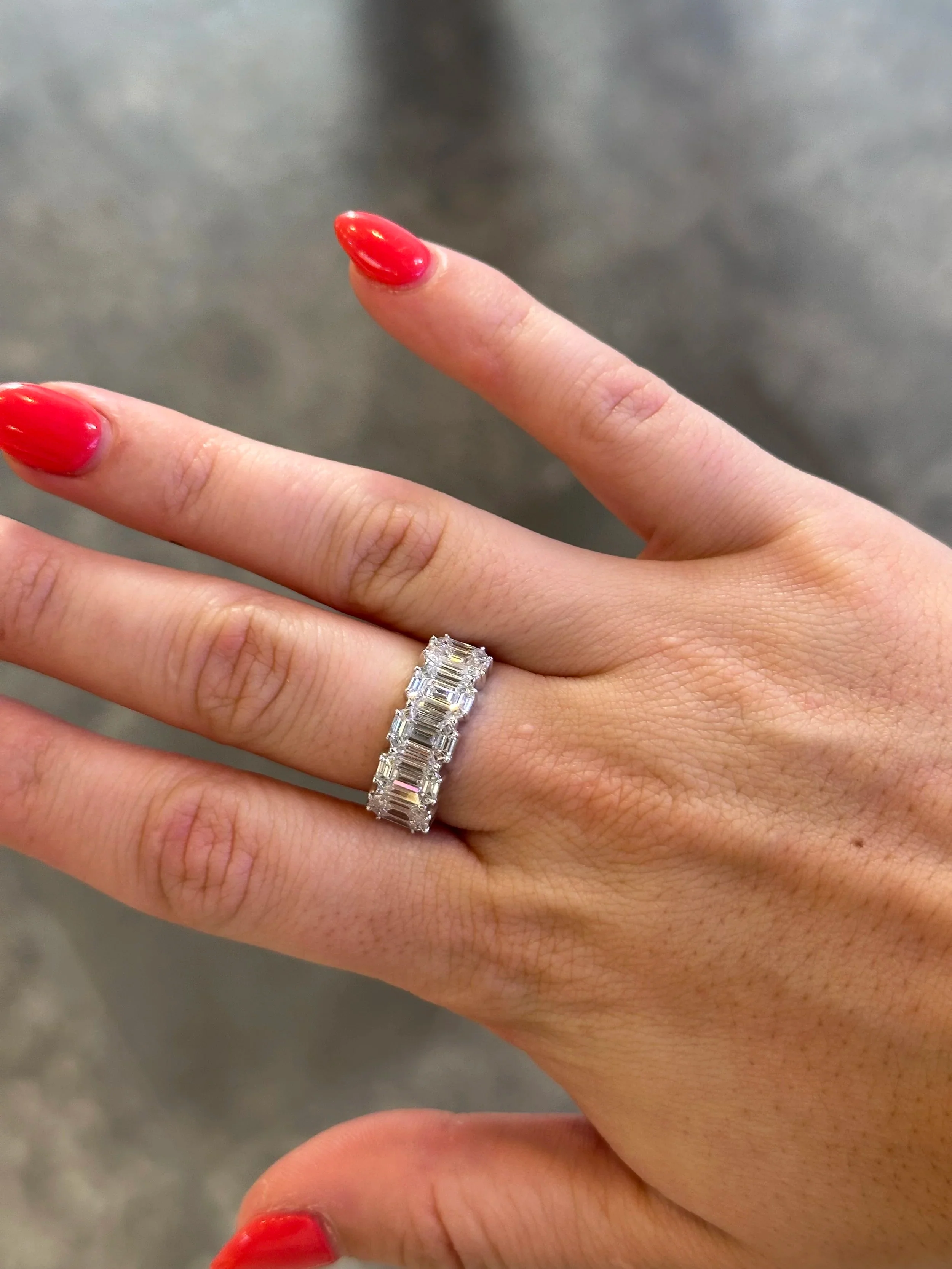 Ladies Five Piece Emerald Cluster Diamond Ring - Image 2