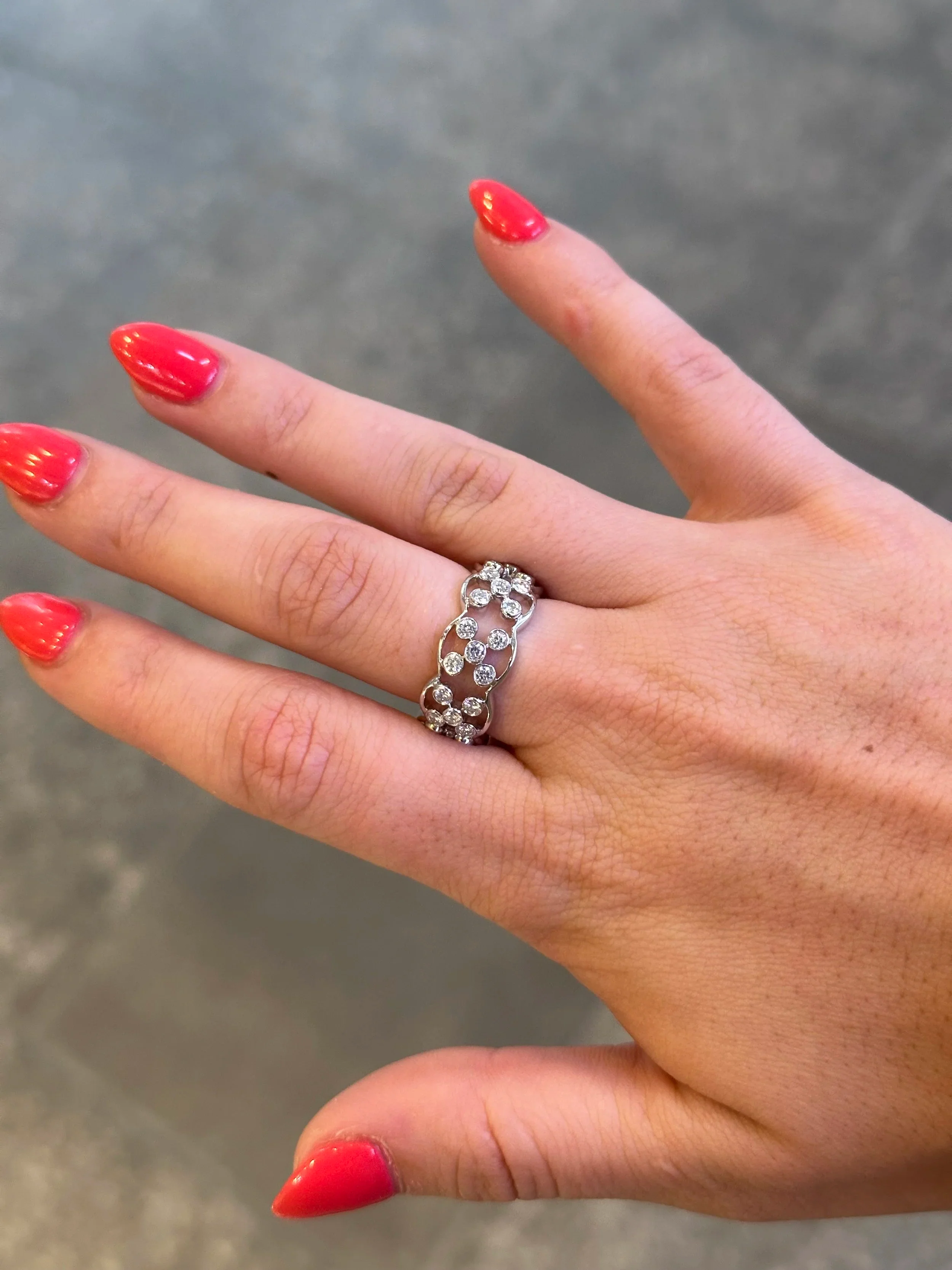 Ladies Five Round Diamond Eternity Band - Image 2