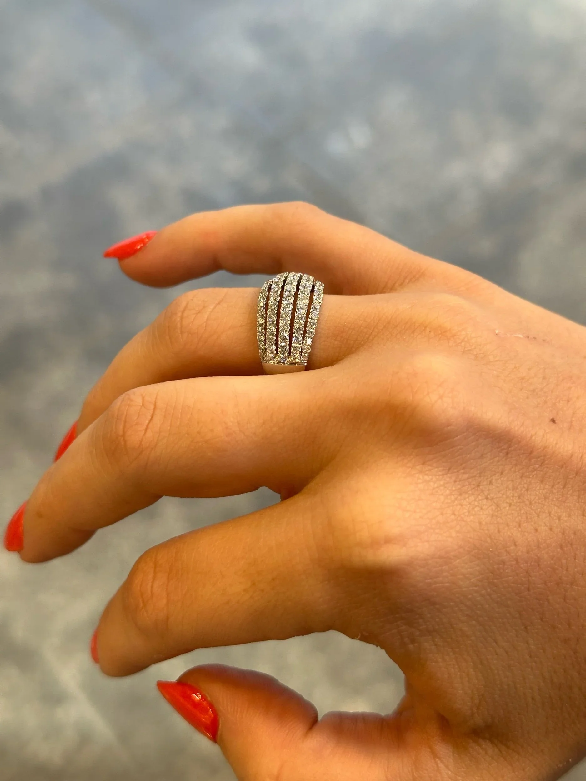 Ladies Five Row Round Diamond Ring - Image 3