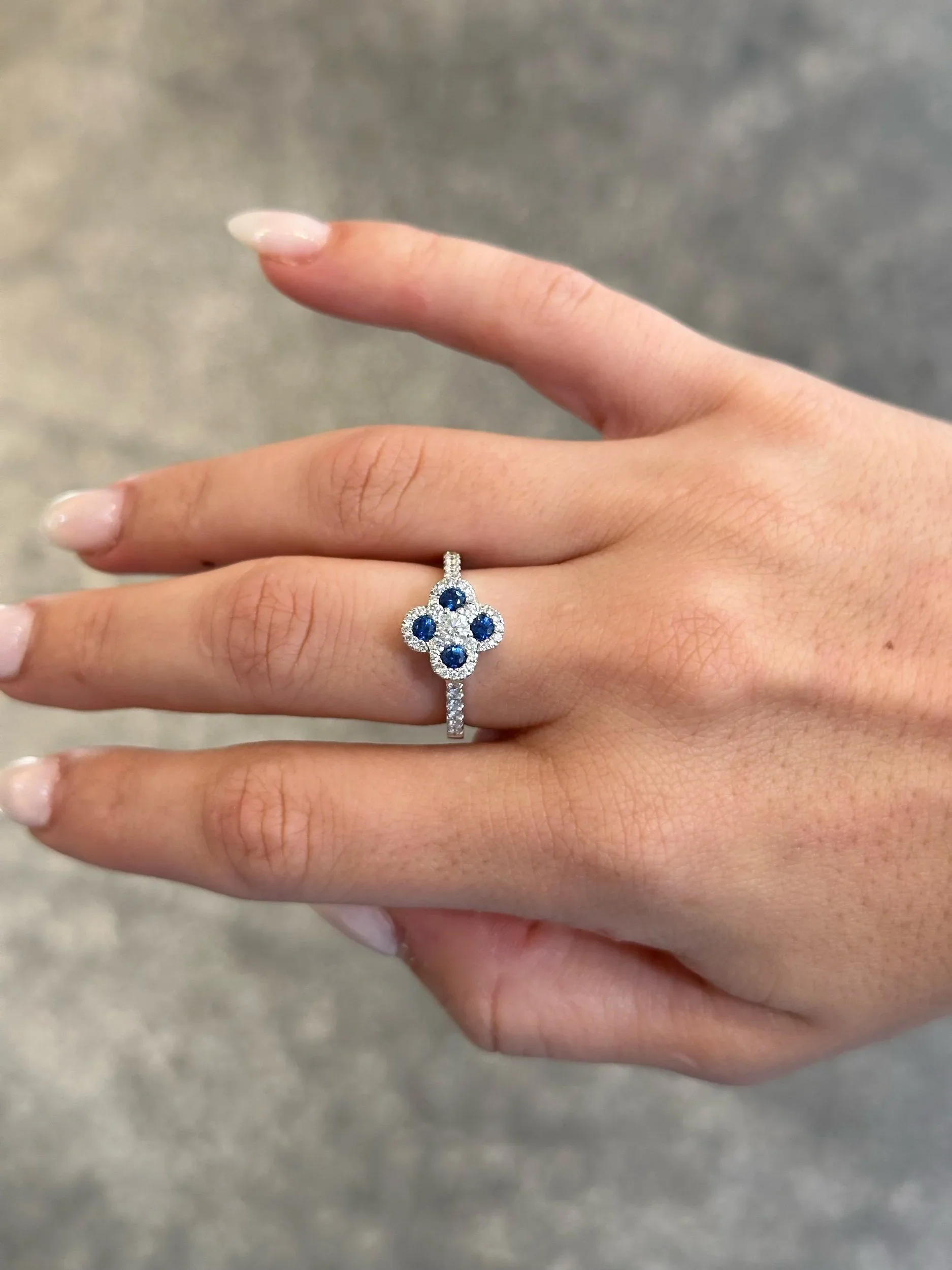 Ladies Four Stone Sapphire and Round Diamond Ring - Image 2
