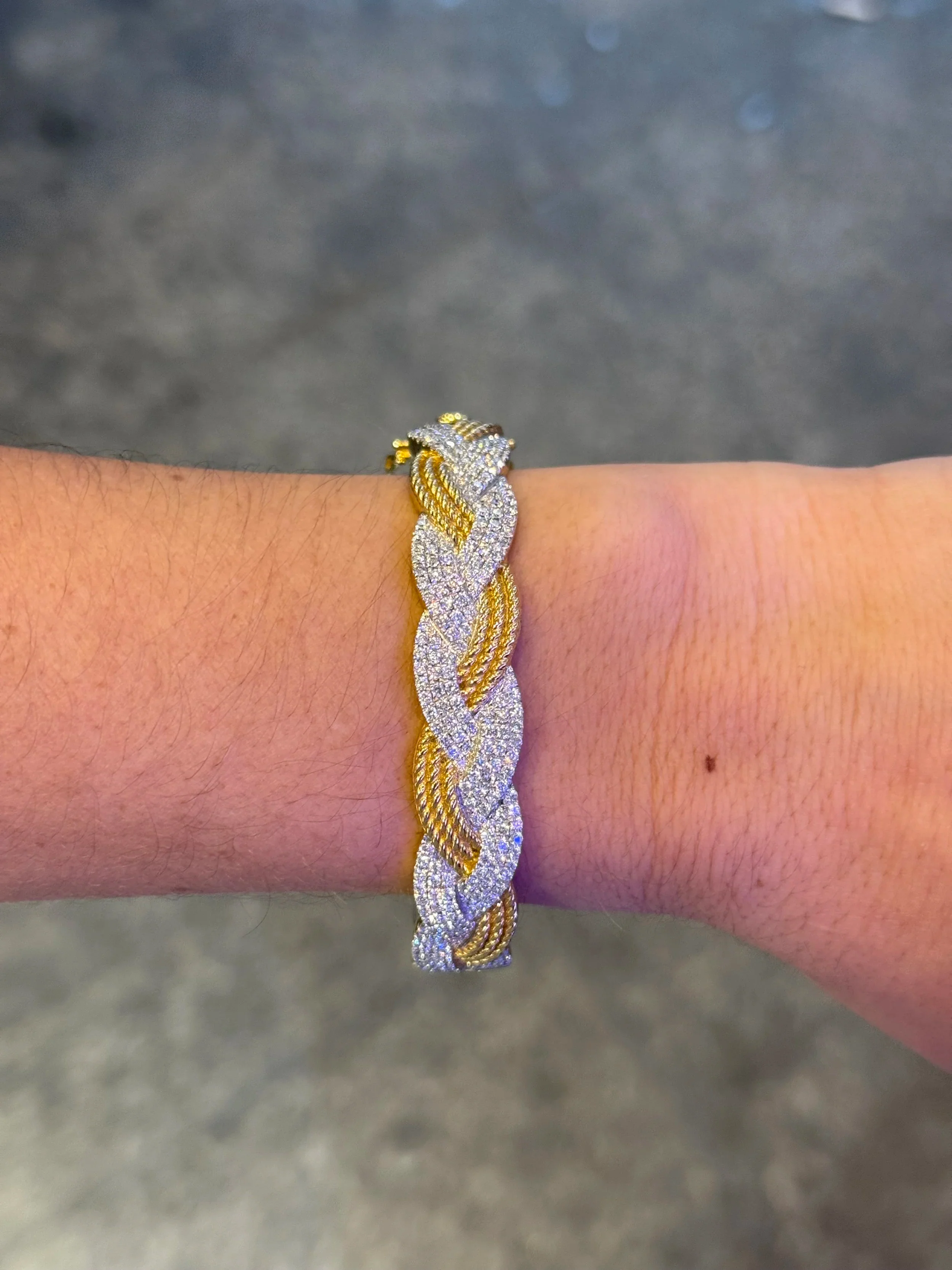 Ladies Gold and Diamond Twist Bangle - Image 2