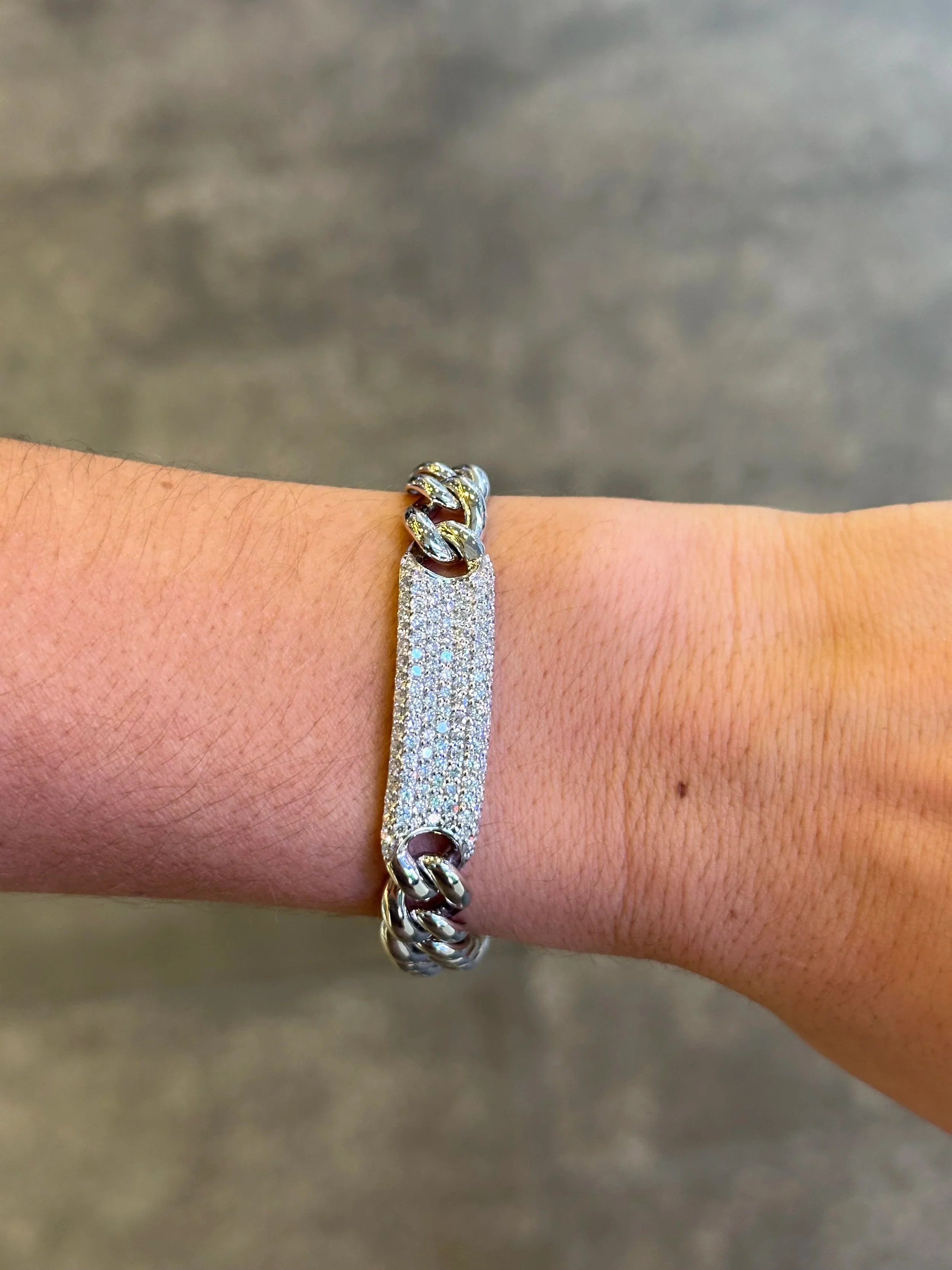 Ladies Gold Link Pave Set Round Diamond Bracelet - Image 2