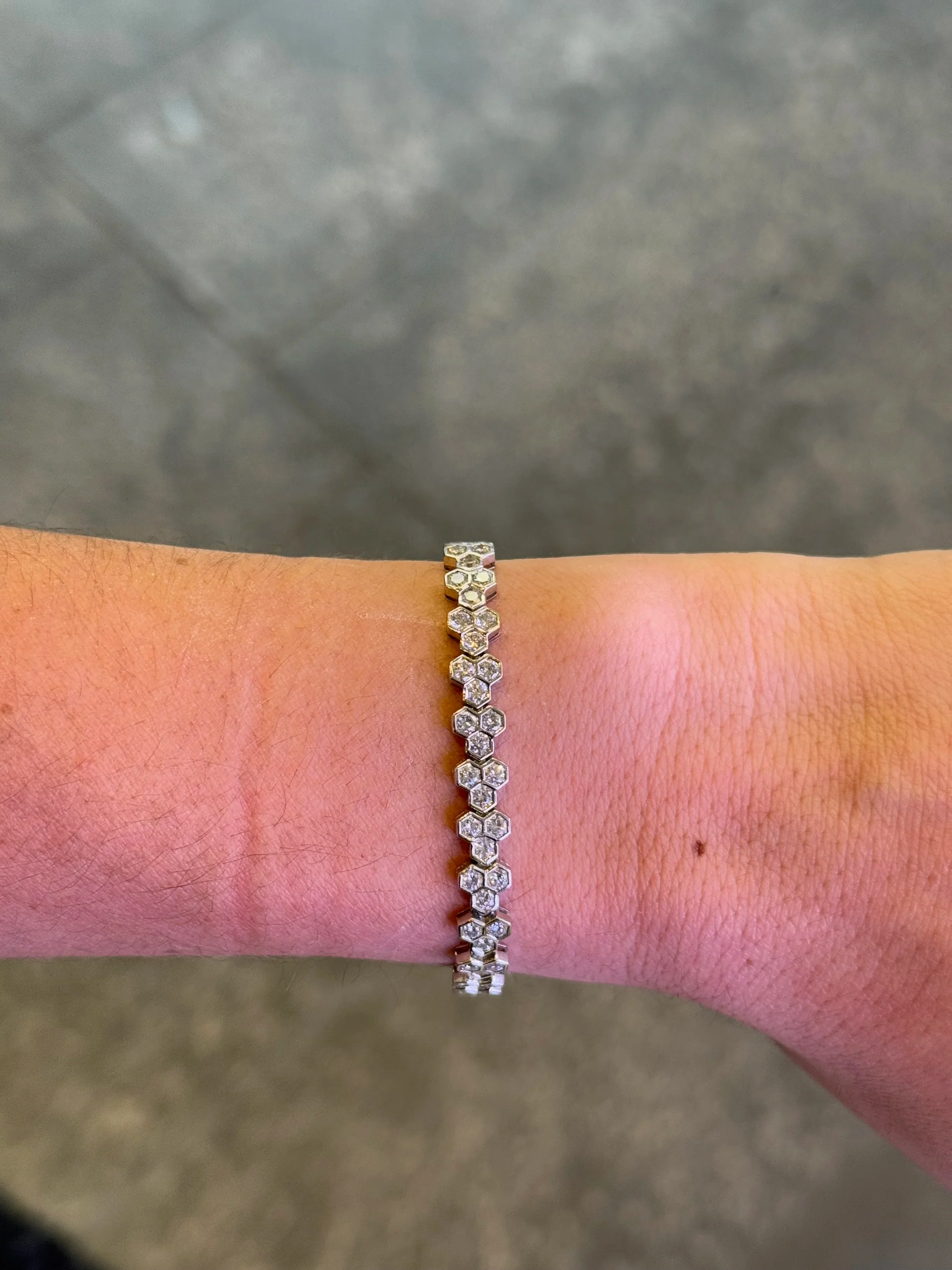 Ladies Honeycomb Design Bracelet - Image 2