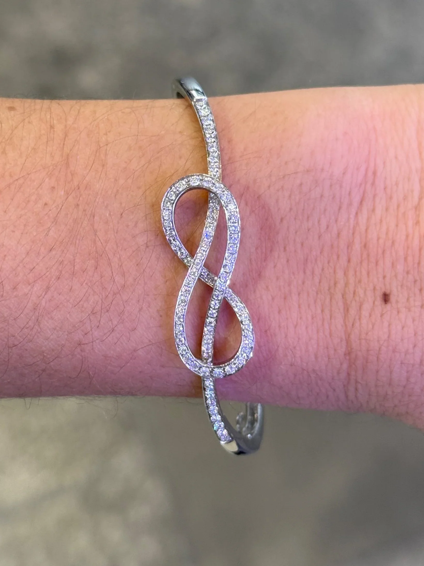 Ladies Infinity Design Bangle Bracelet