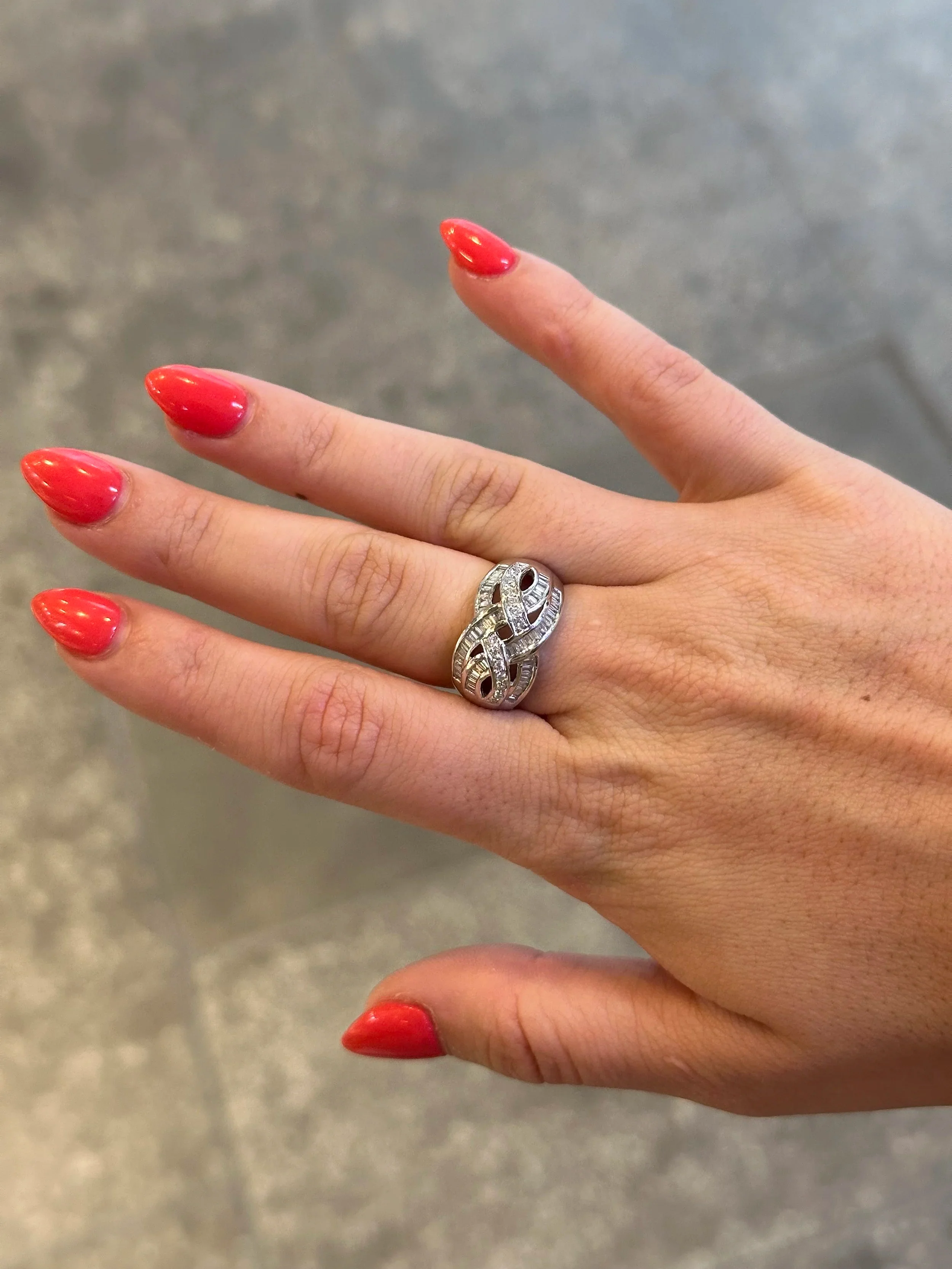 Ladies Intertwining Baguette and Round Diamond Ring - Image 2