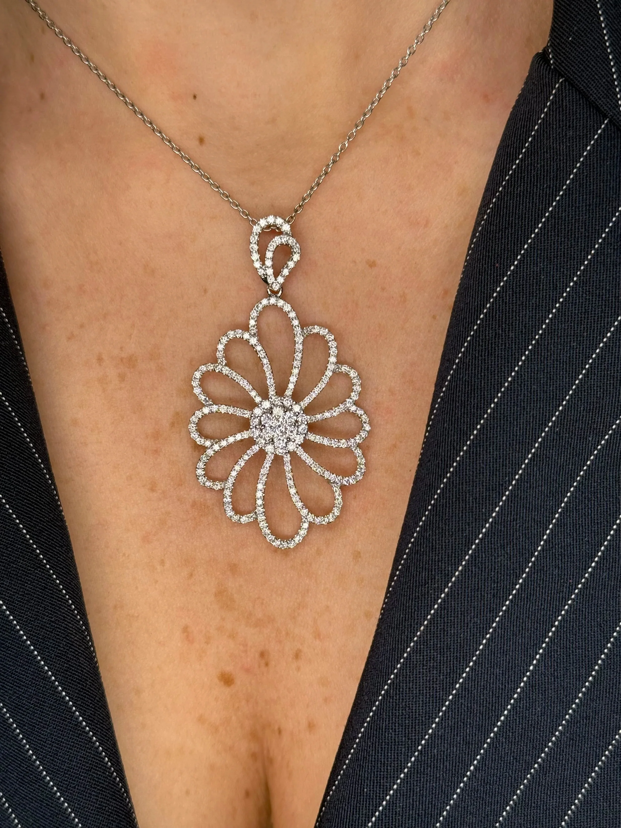 Ladies Large Flower Diamond Pendant - Image 2