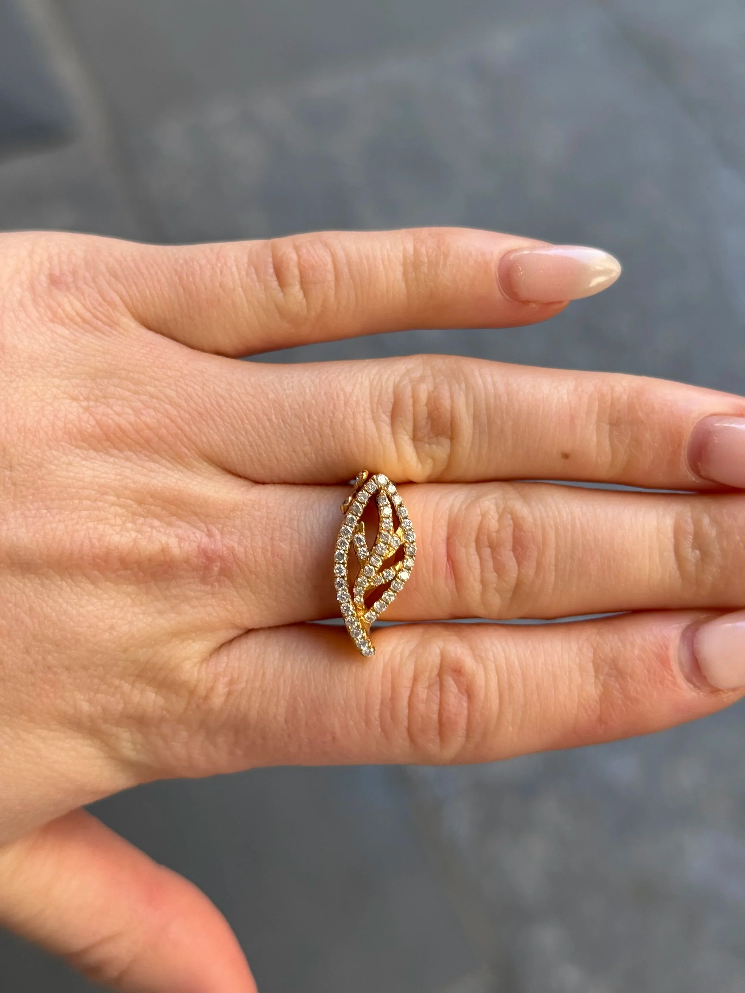 Ladies Leaf Design Diamond Ring - Image 2