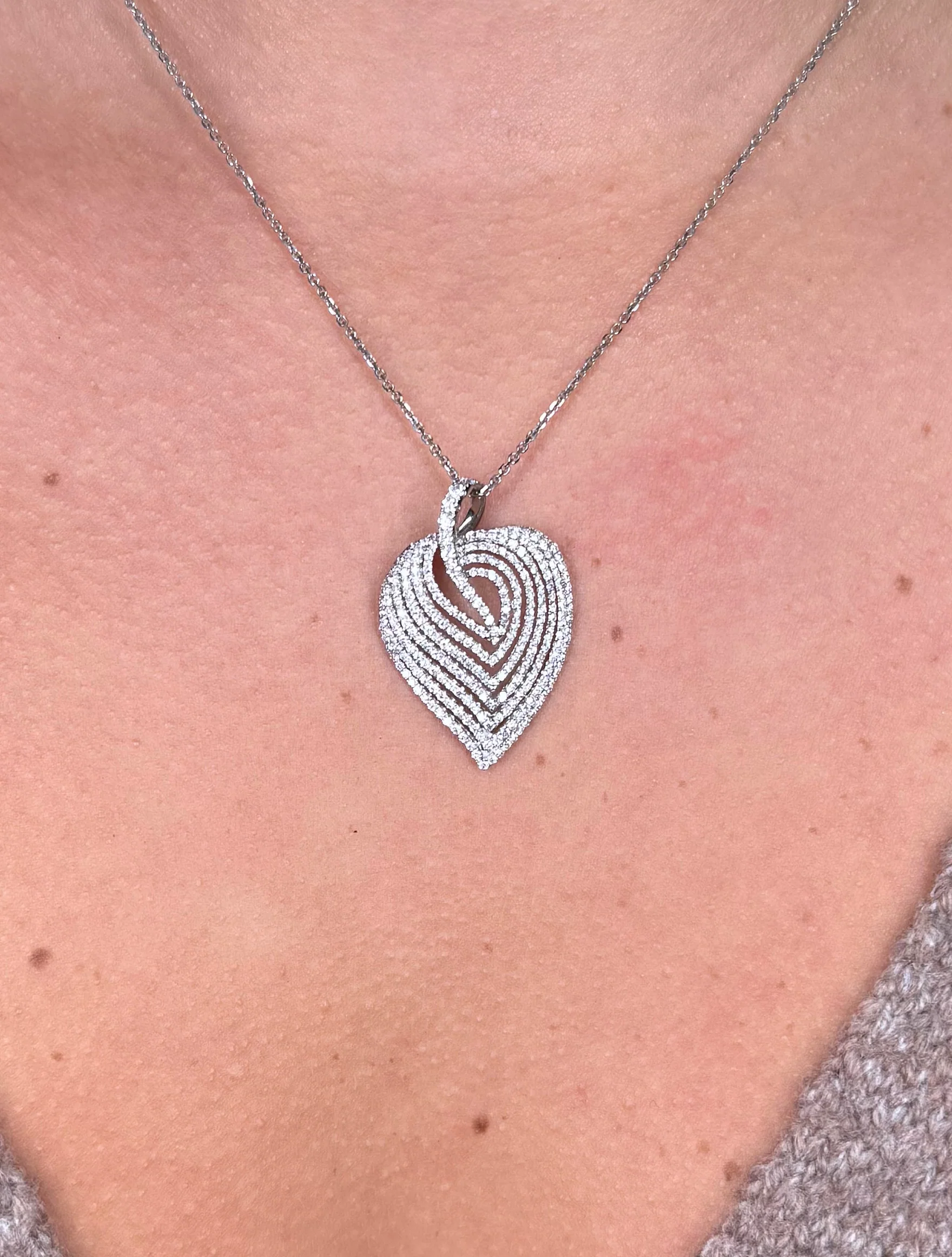 Ladies Leaf Shape Diamond Pendant