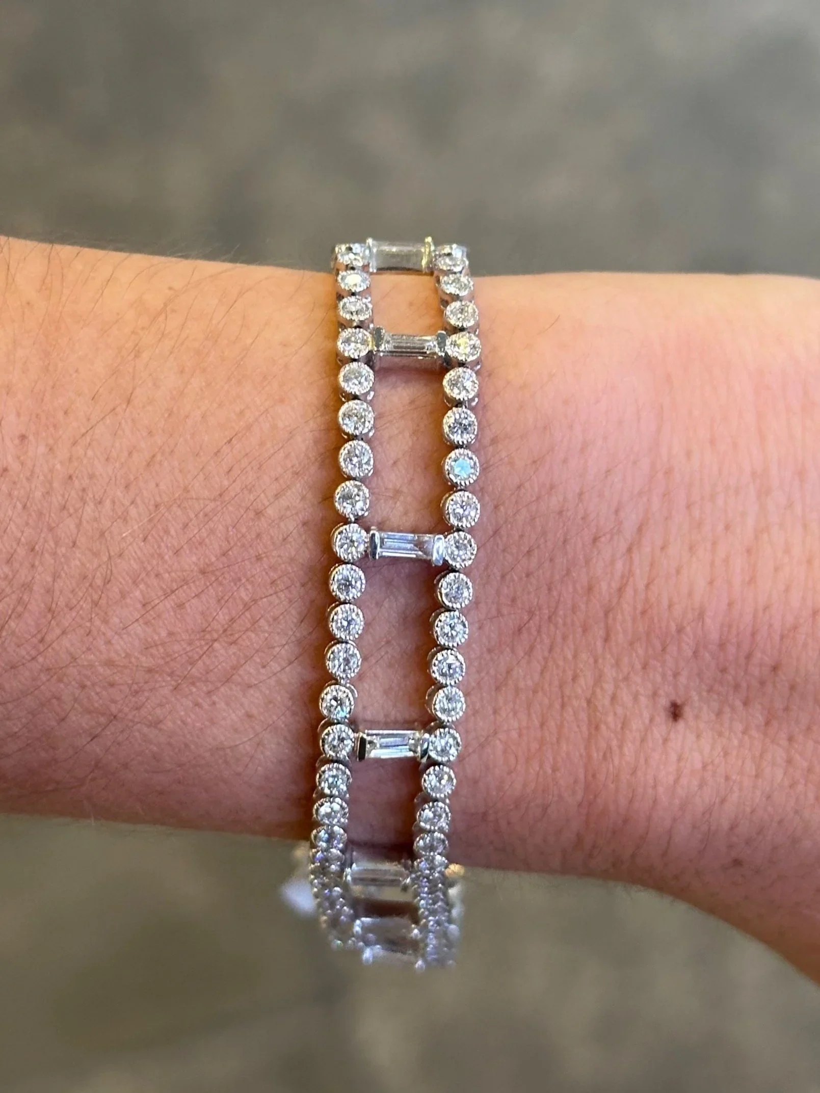 Ladies Miligrain Round and Baguette Diamond Bracelet