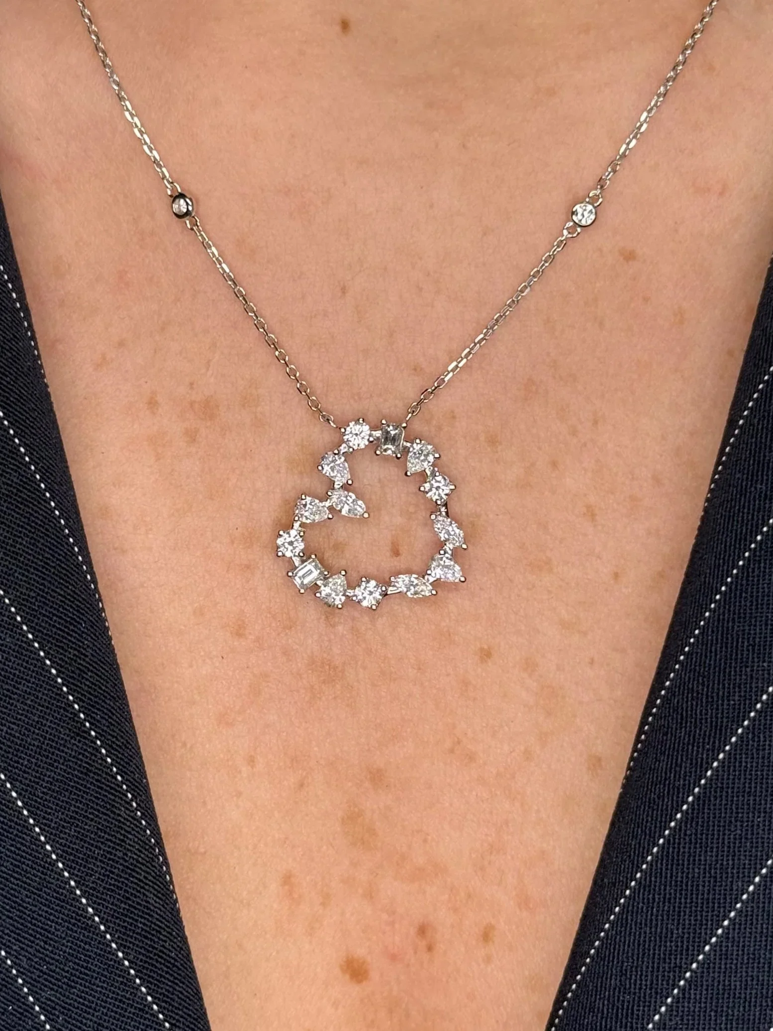 Ladies Multi Diamond Heart Shaped Pendant