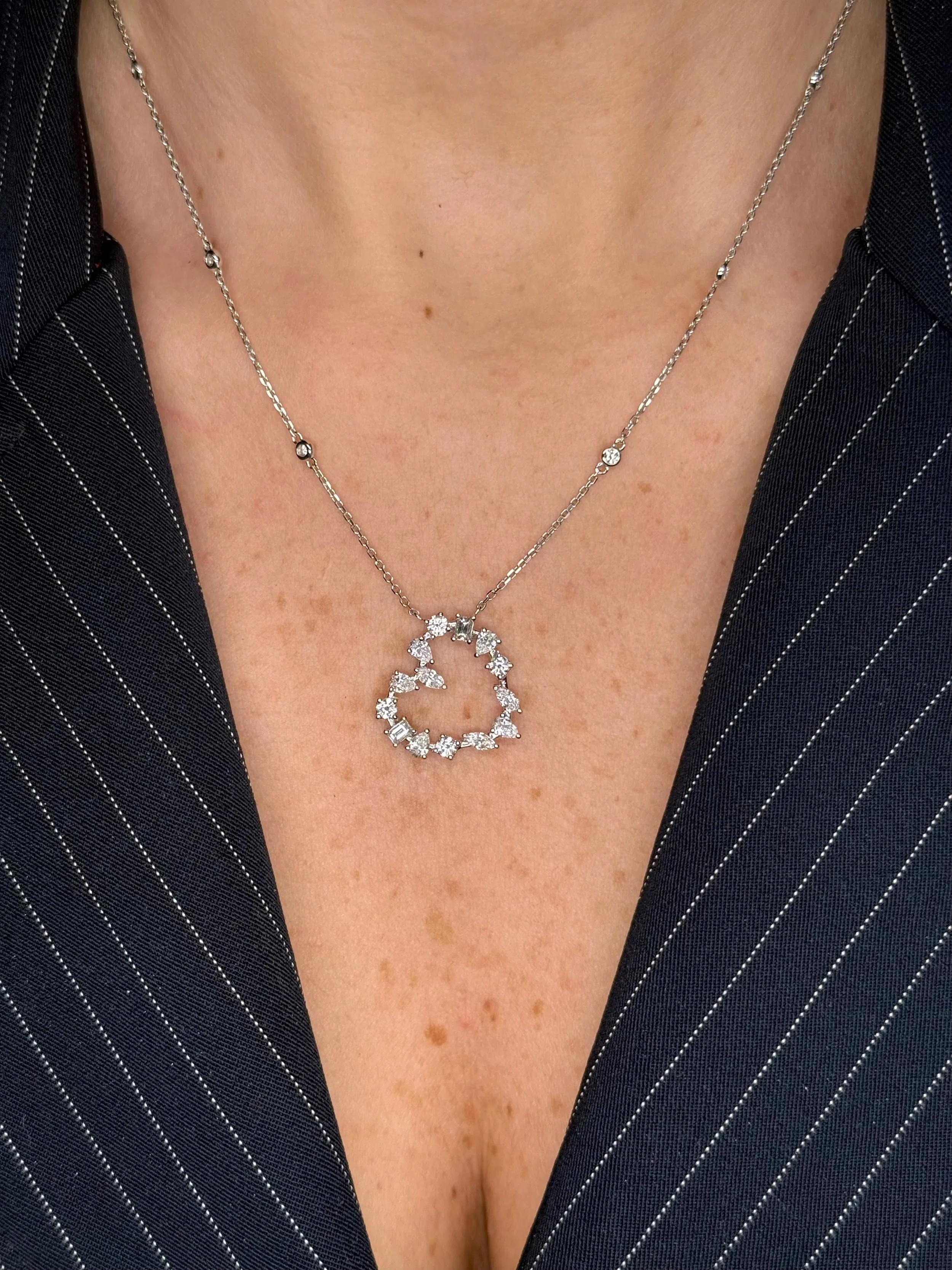 Ladies Multi Diamond Heart Shaped Pendant - Image 2