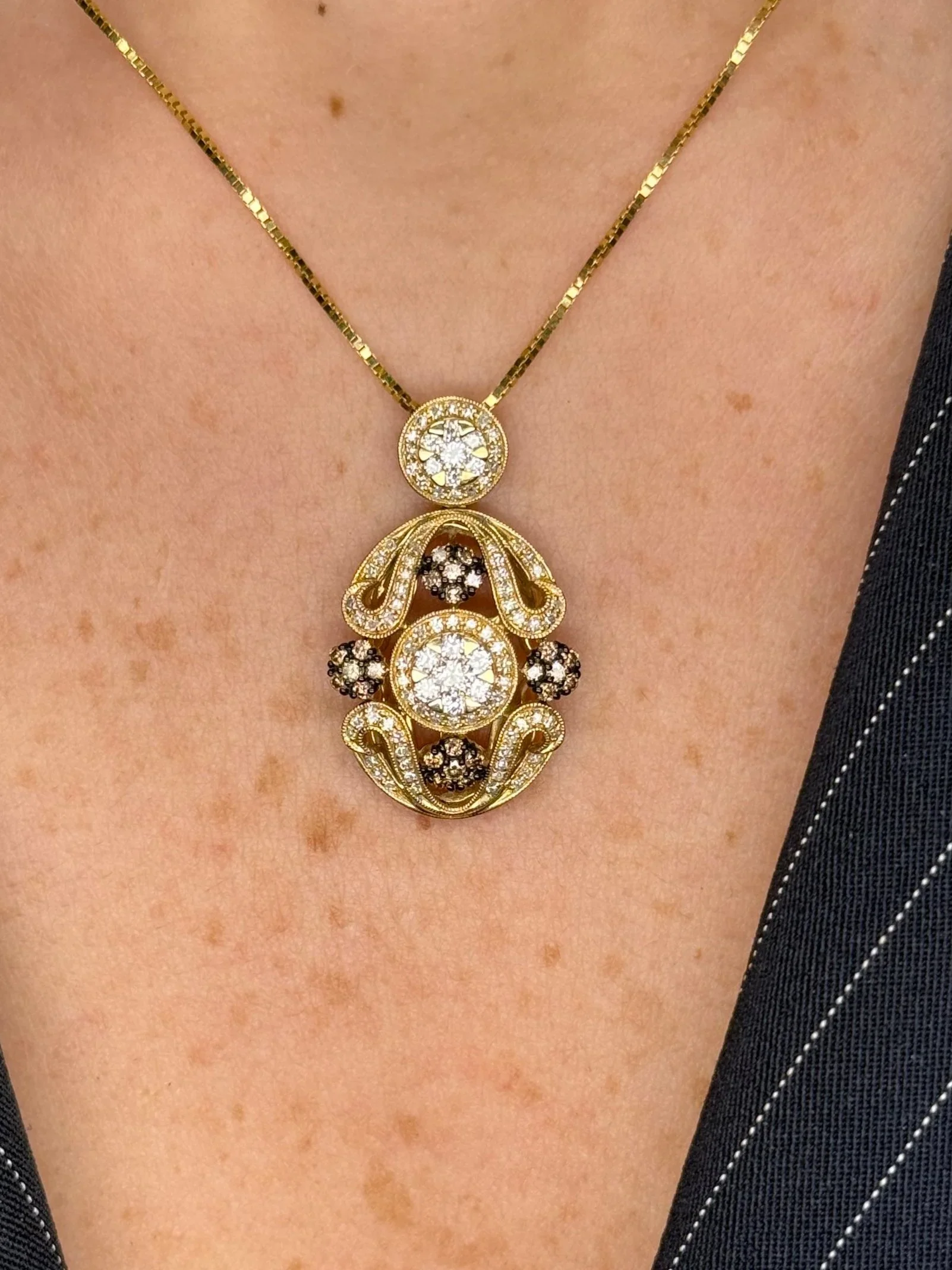 Ladies Old Vintage Style Diamond Pendant