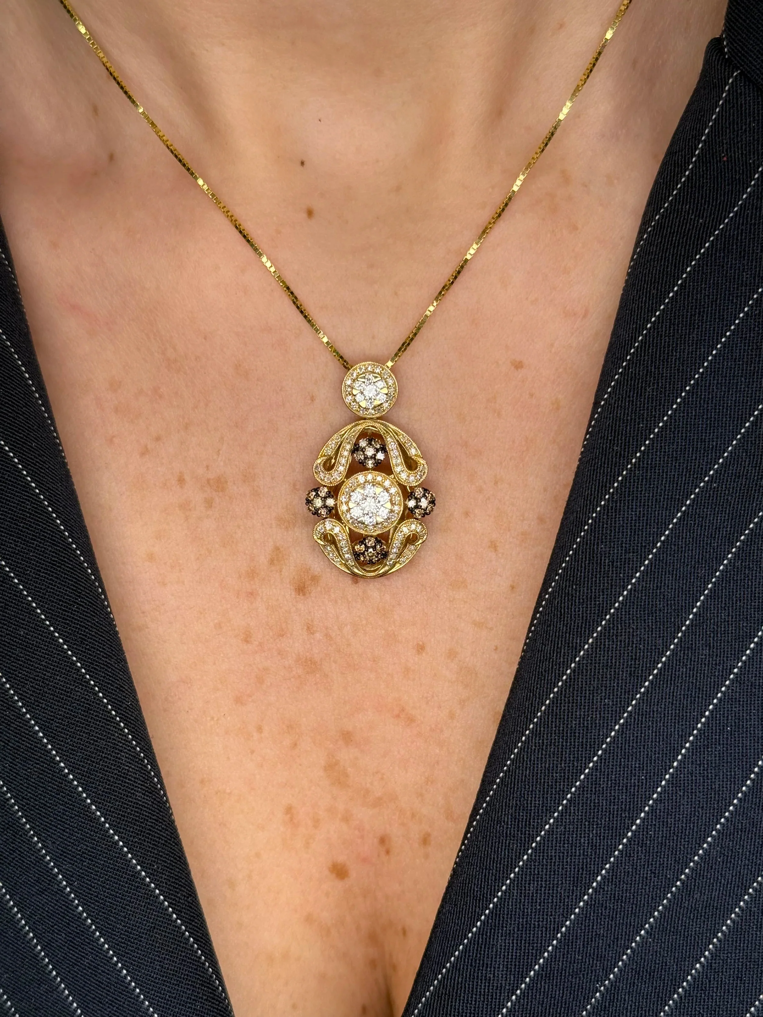 Ladies Old Vintage Style Diamond Pendant - Image 2