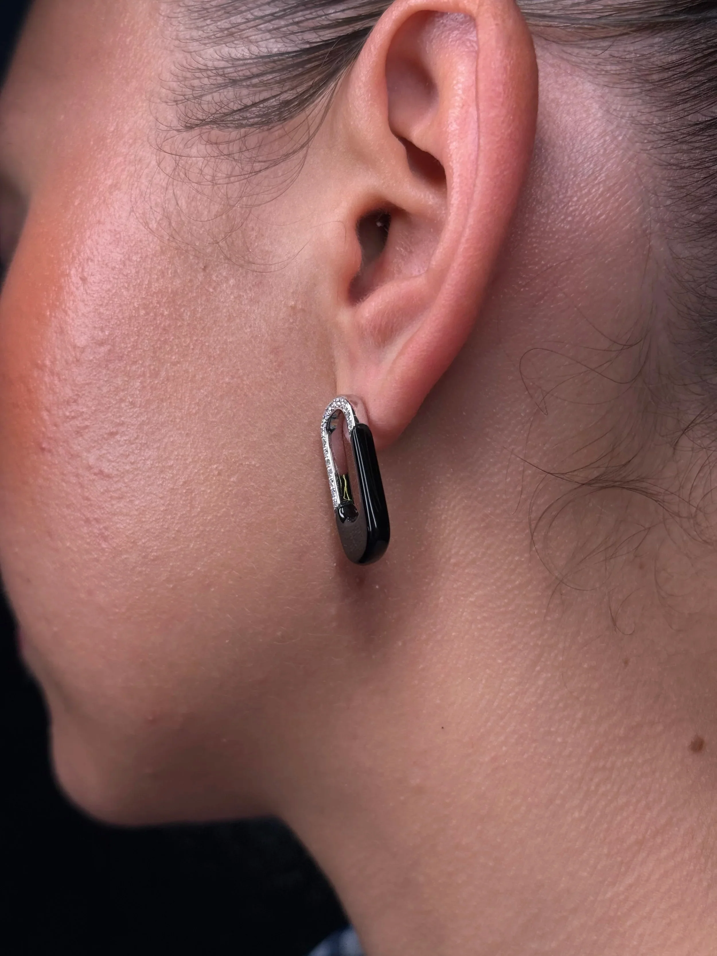 Ladies Onyx and Diamond Earring - Image 4