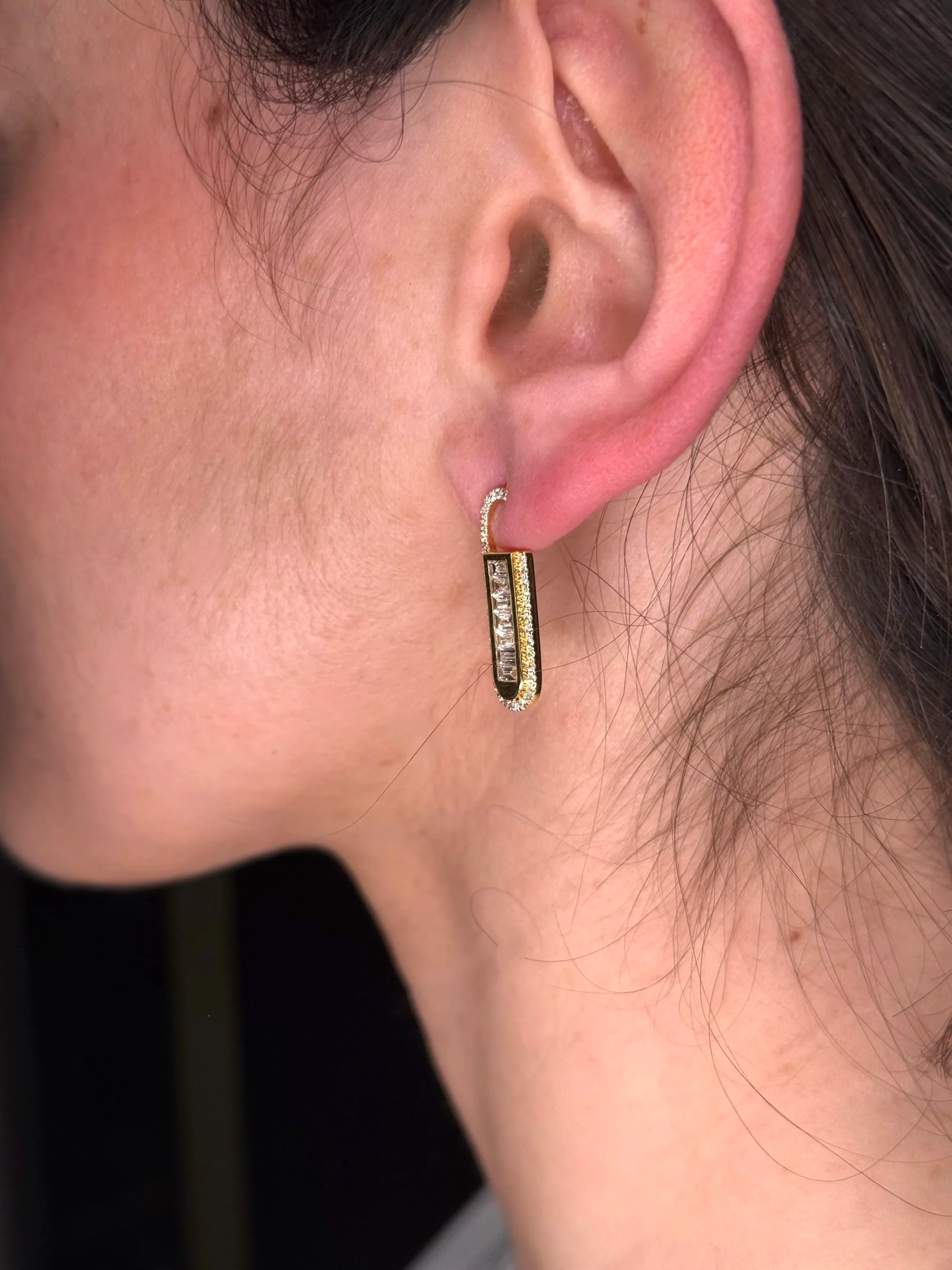 Ladies Oval Shape Baguette and Round Diamond Earring - Image 4