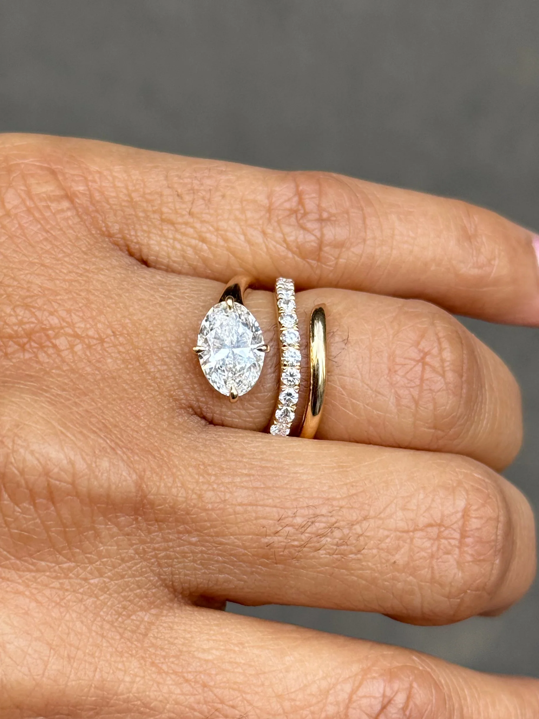 Ladies Oval Twisting Fancy Lab Grown Diamond Ring