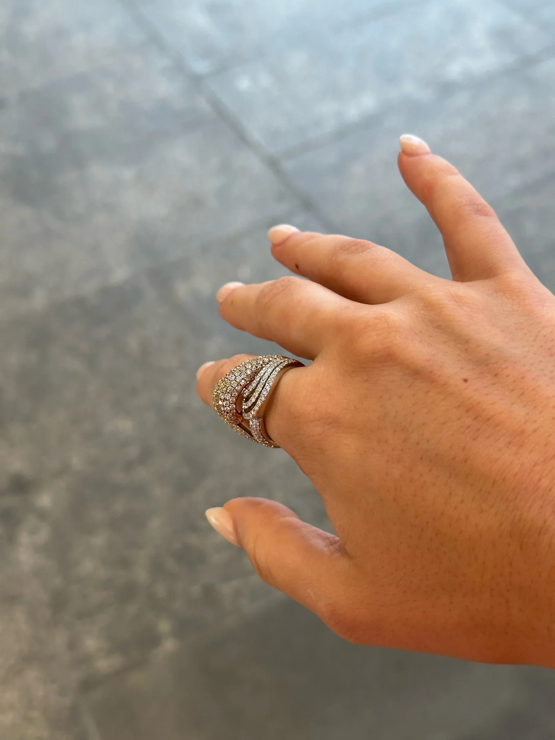 Ladies Pave Set Intertwined Ring - Image 4