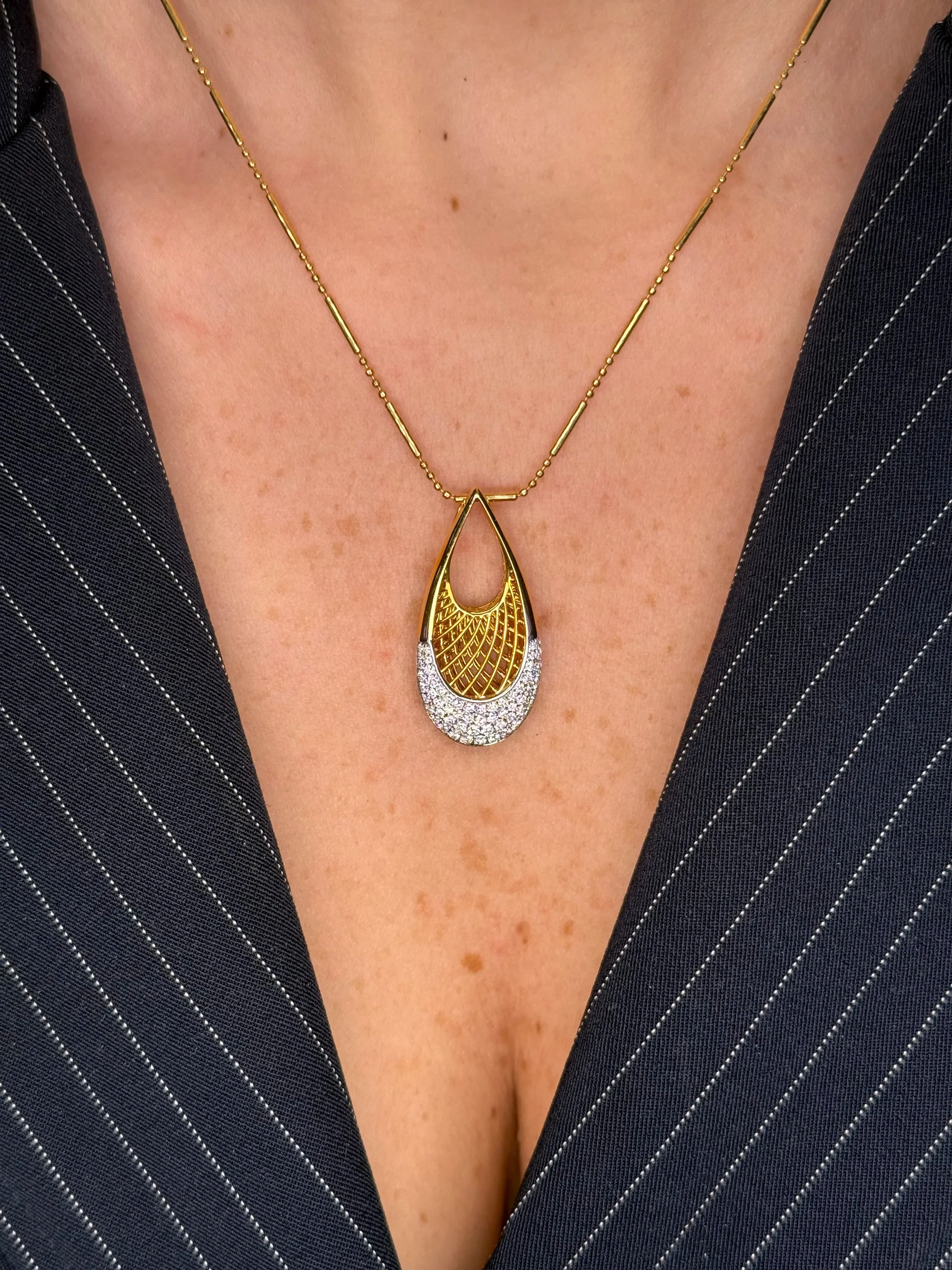 Ladies Pave Set Open Middle Round Diamond Pendant - Image 2