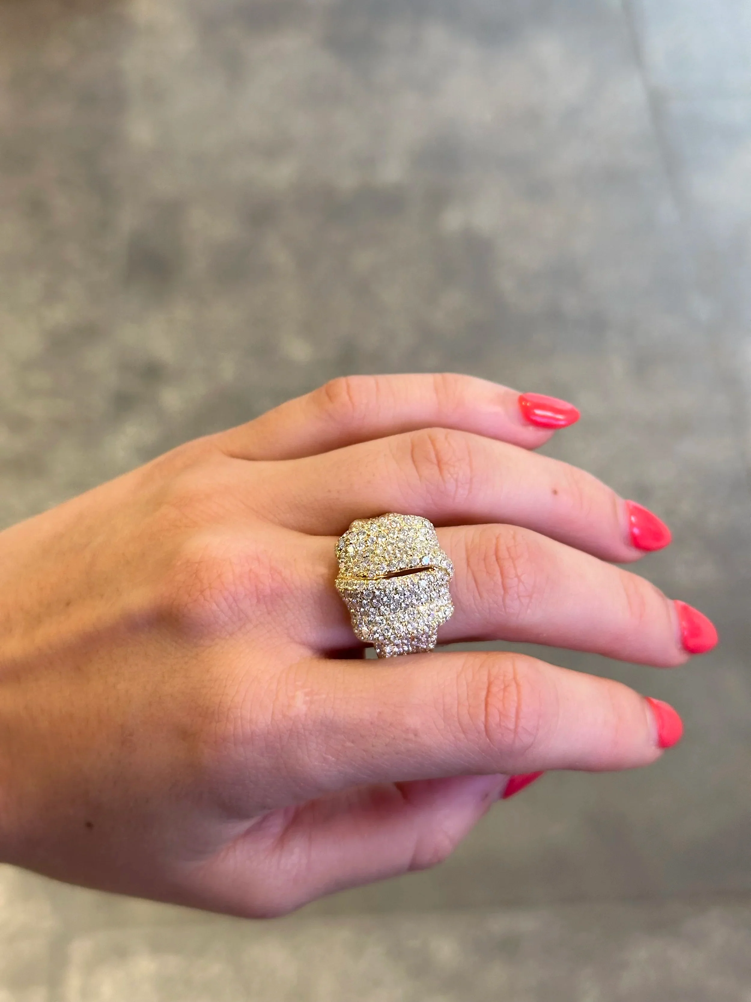 Ladies Pave Set Round Diamond Ring - Image 2