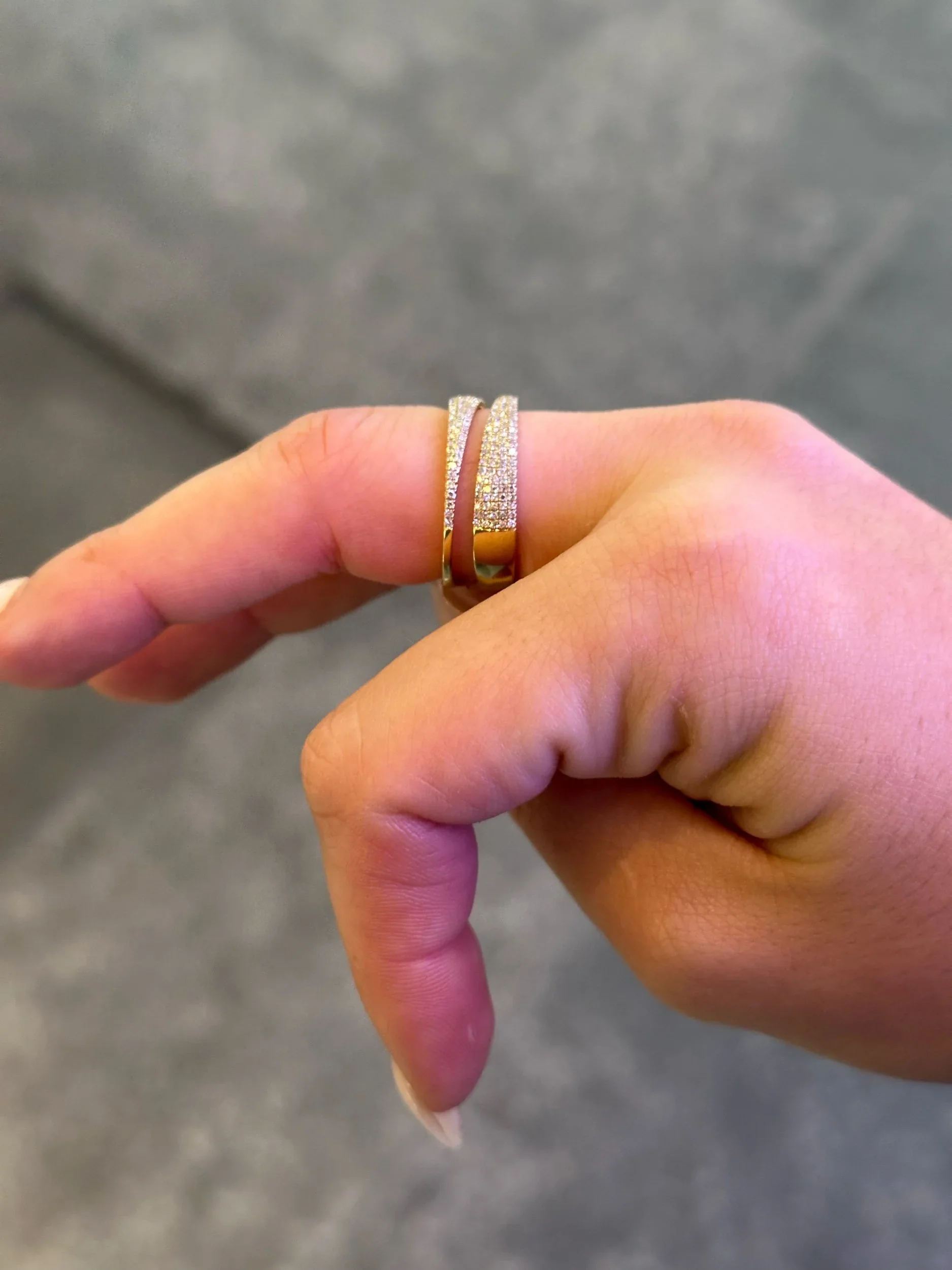 Ladies Pave Set Split Round Diamond Ring - Image 3