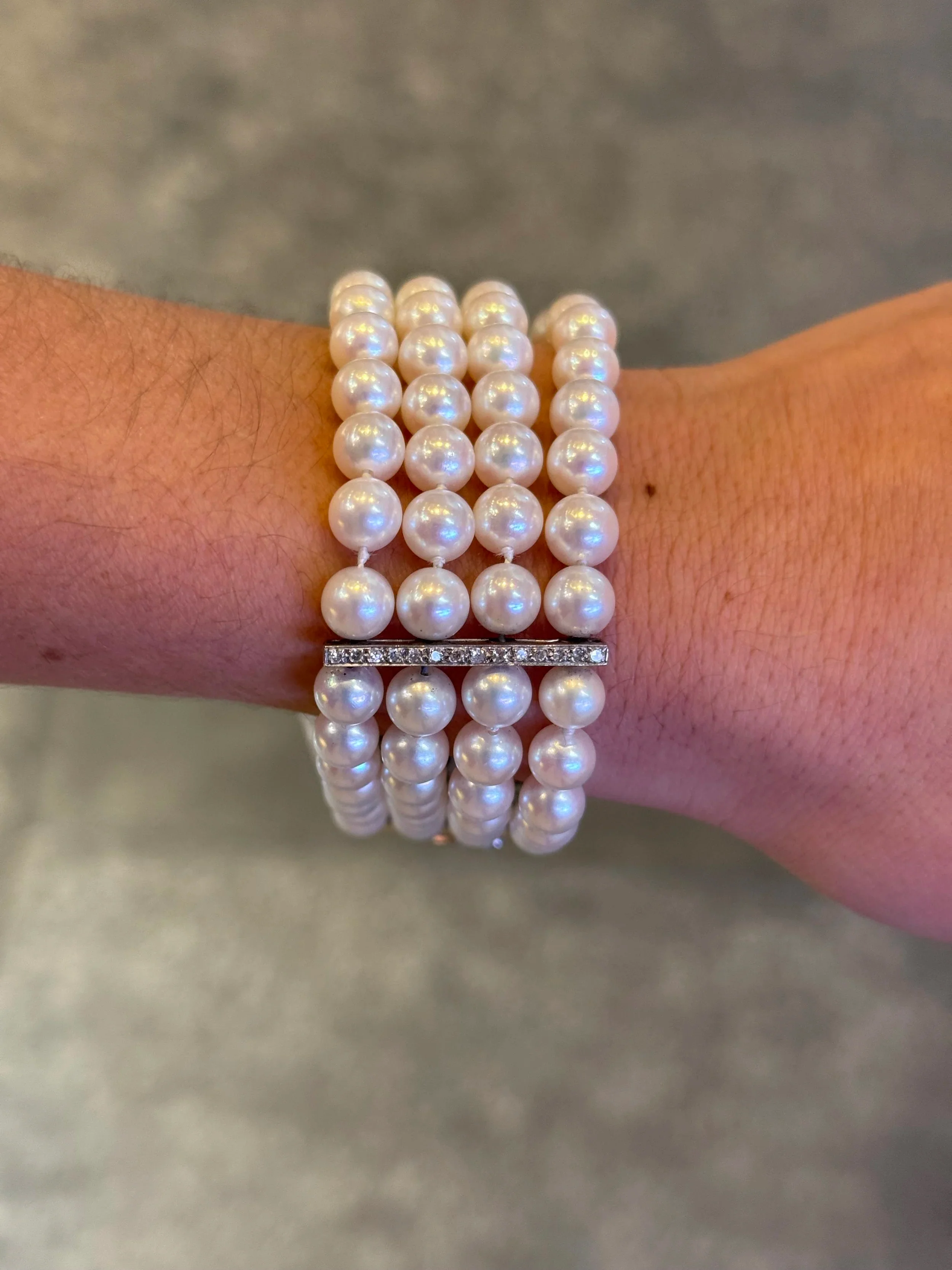 Ladies Pearl and Round Diamond Bracelet - Image 3