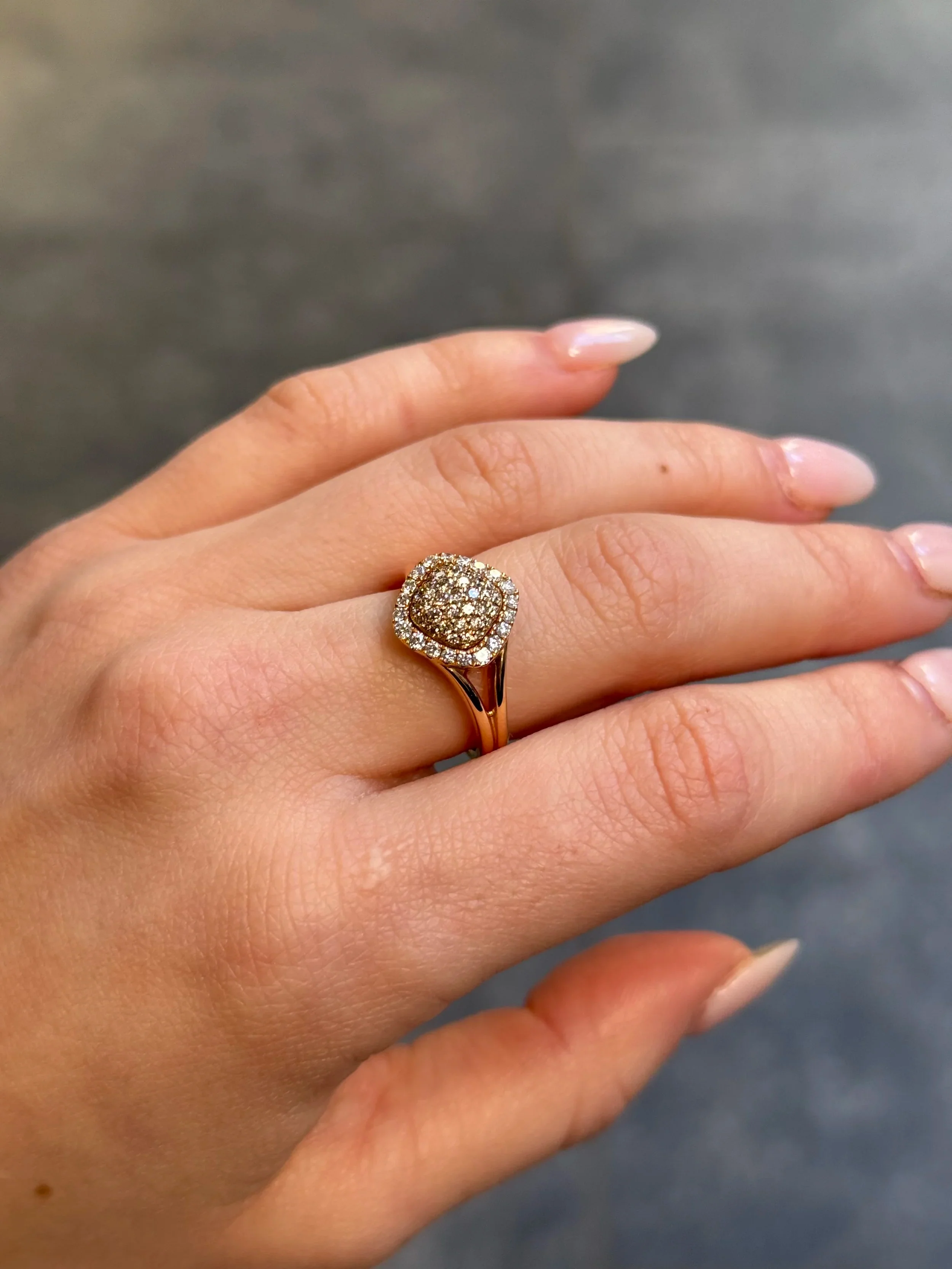 Ladies Round Diamond and Champagne Diamond Fancy Ring - Image 4