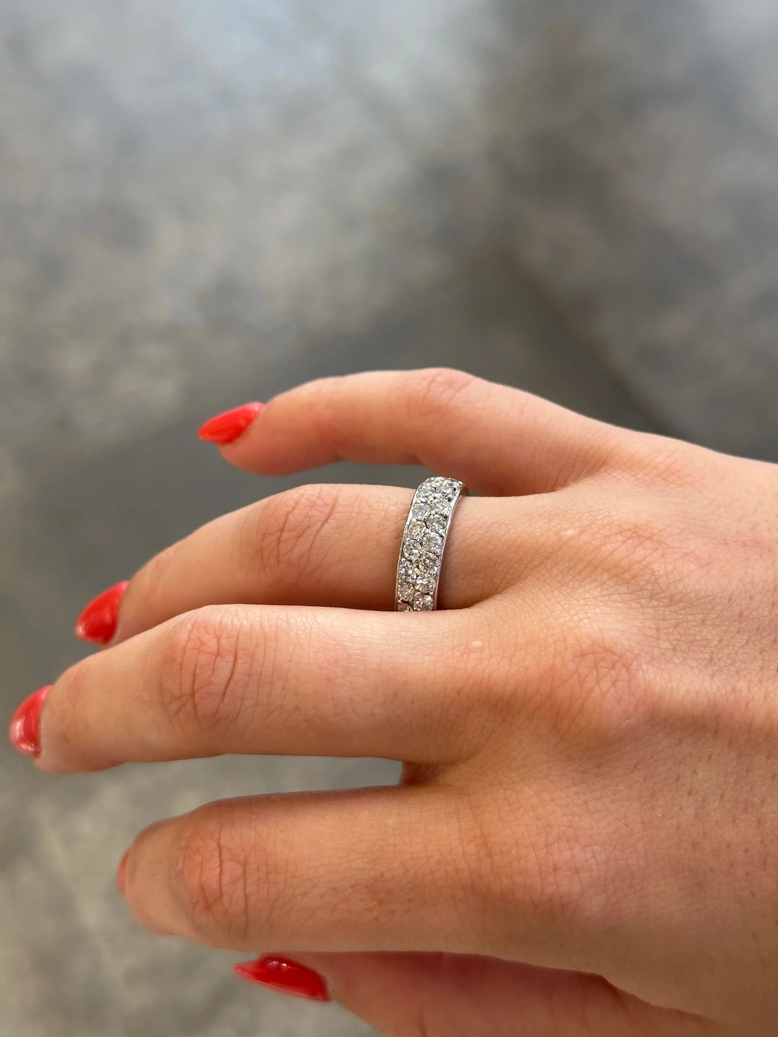 Ladies Round Diamond Eternity Band - Image 2