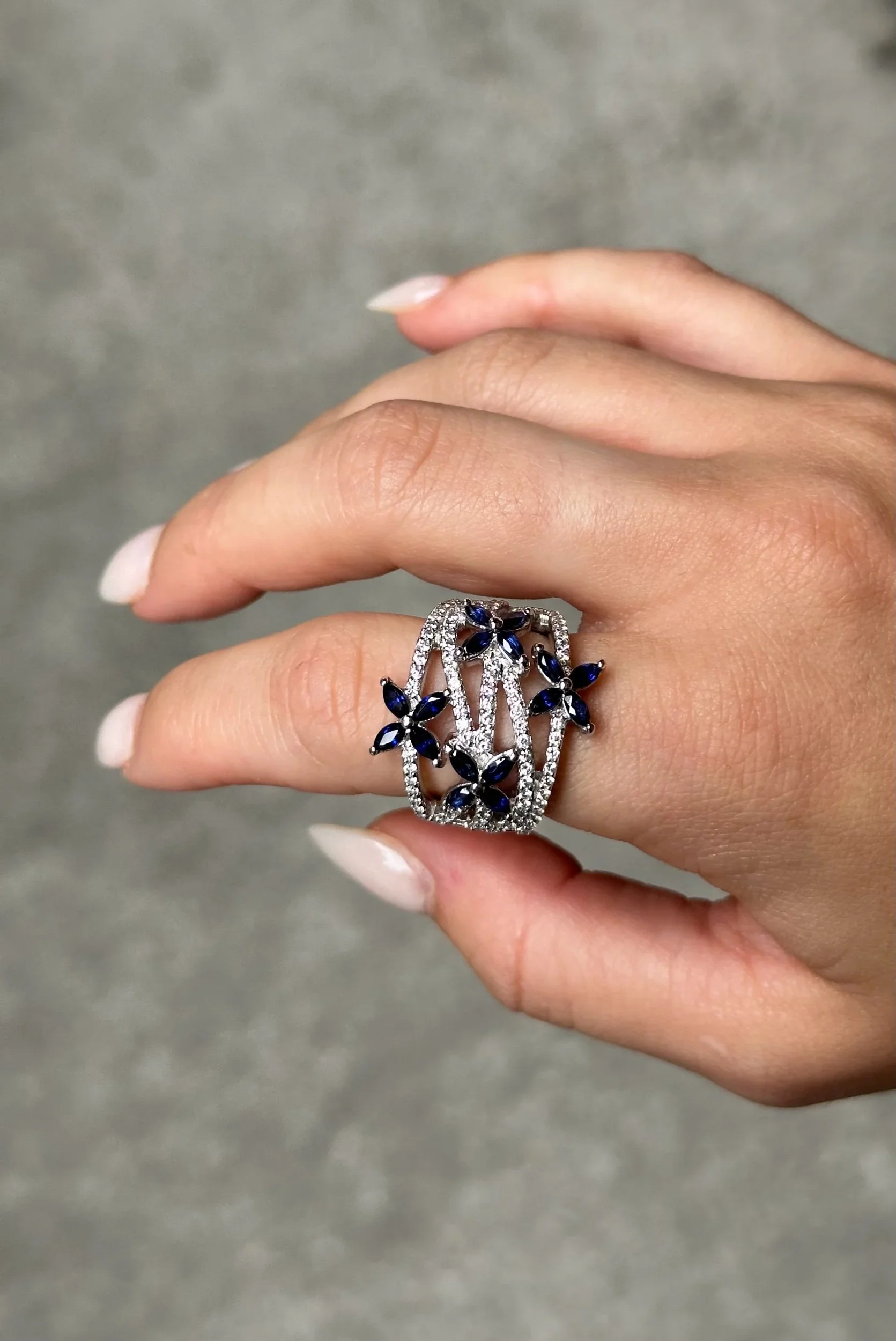 Ladies Sapphire Flower and Round Diamond Ring - Image 2