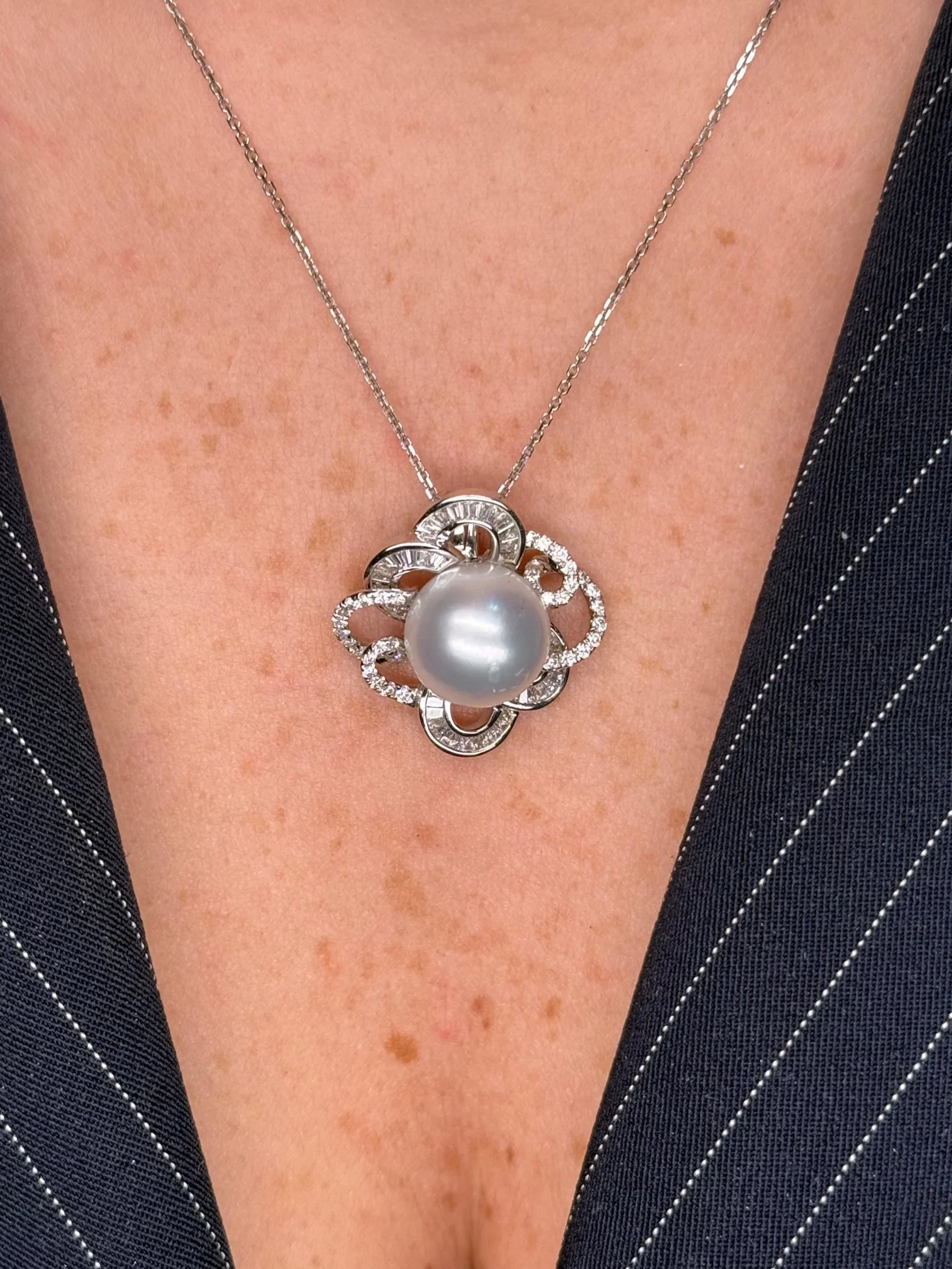 Ladies Spaced Out Diamond Flower and Pearl Pendant