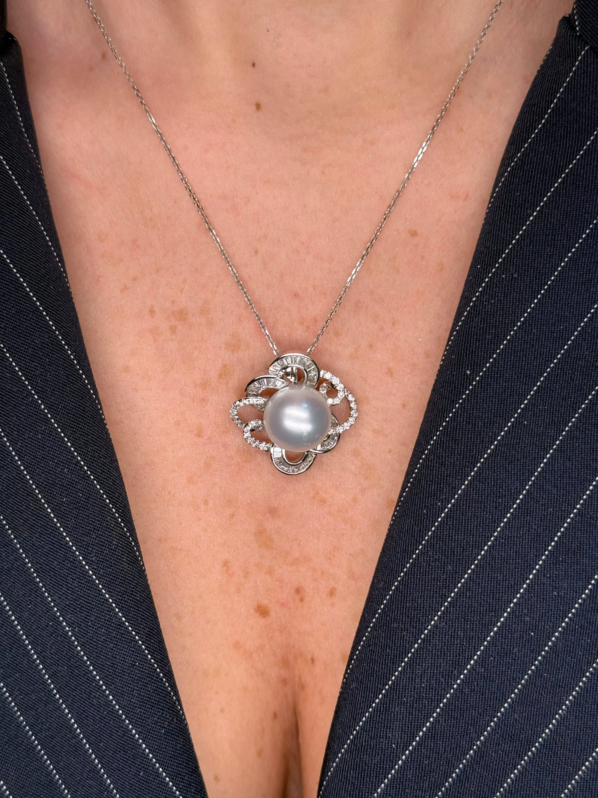 Ladies Spaced Out Diamond Flower and Pearl Pendant - Image 2