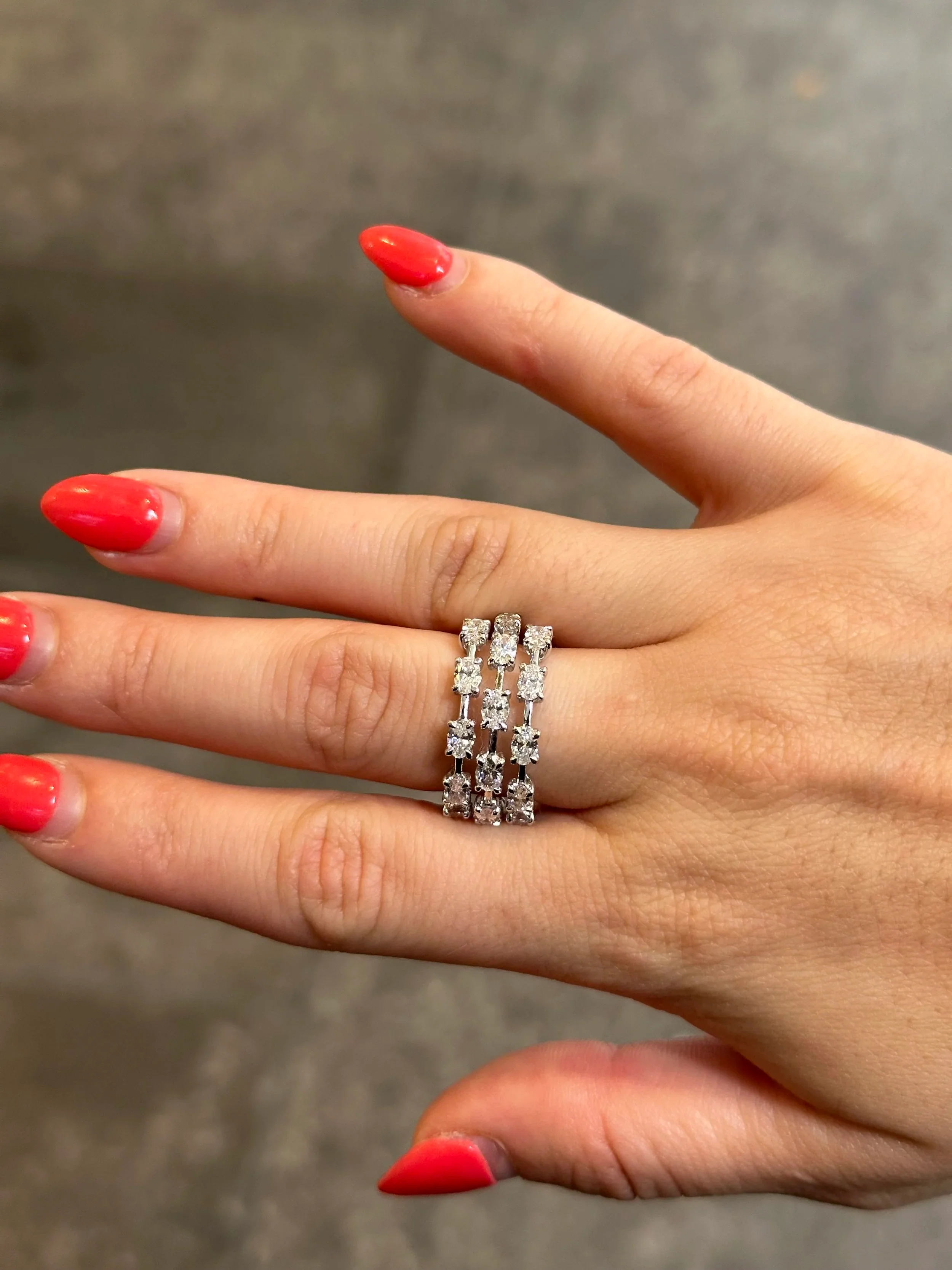 Ladies Spaced Out Oval Diamond Ring - Image 2