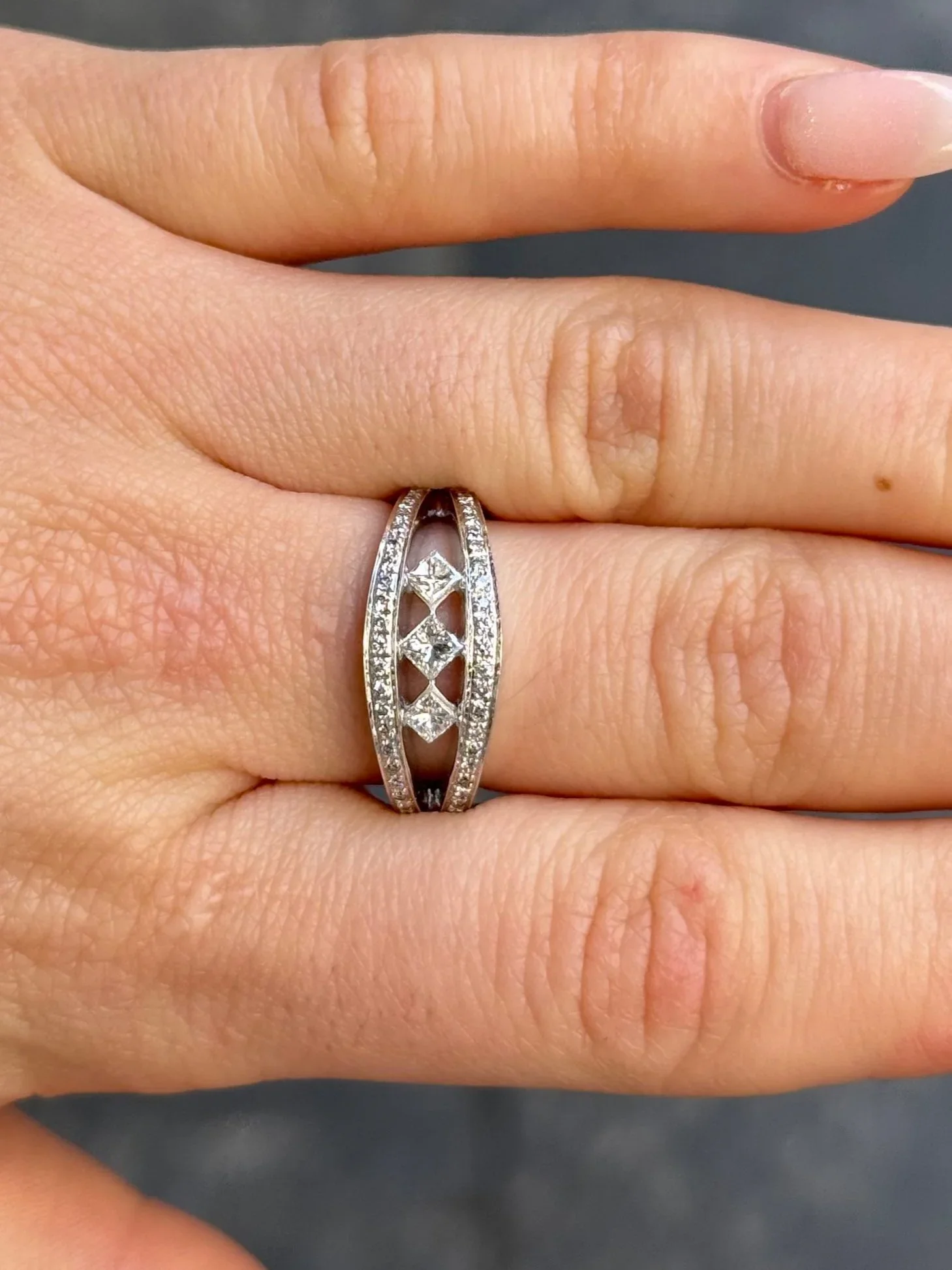 Ladies Spaced Out Princess Diamond Ring