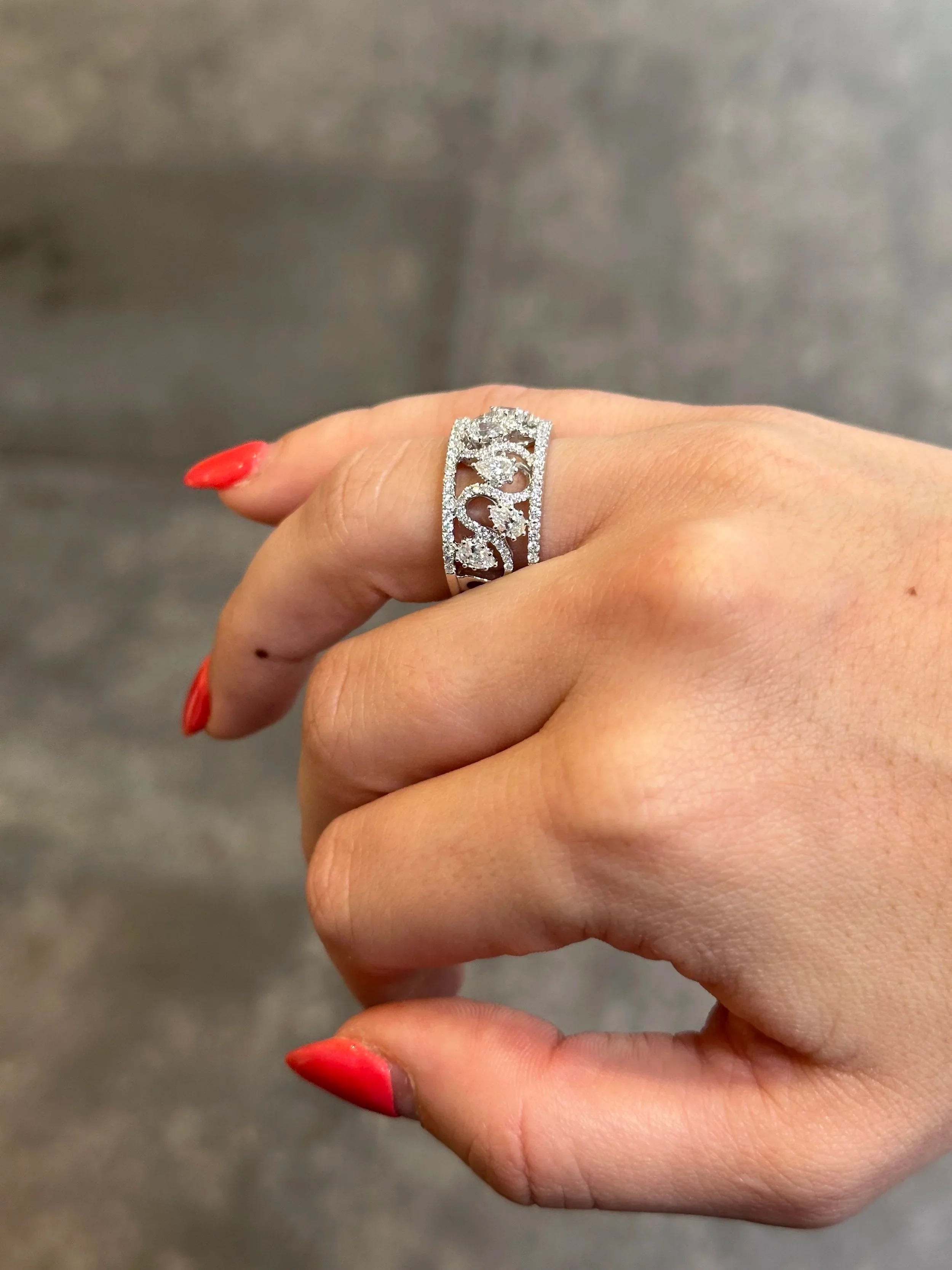 Ladies Split Pear and Round Diamond Ring - Image 3