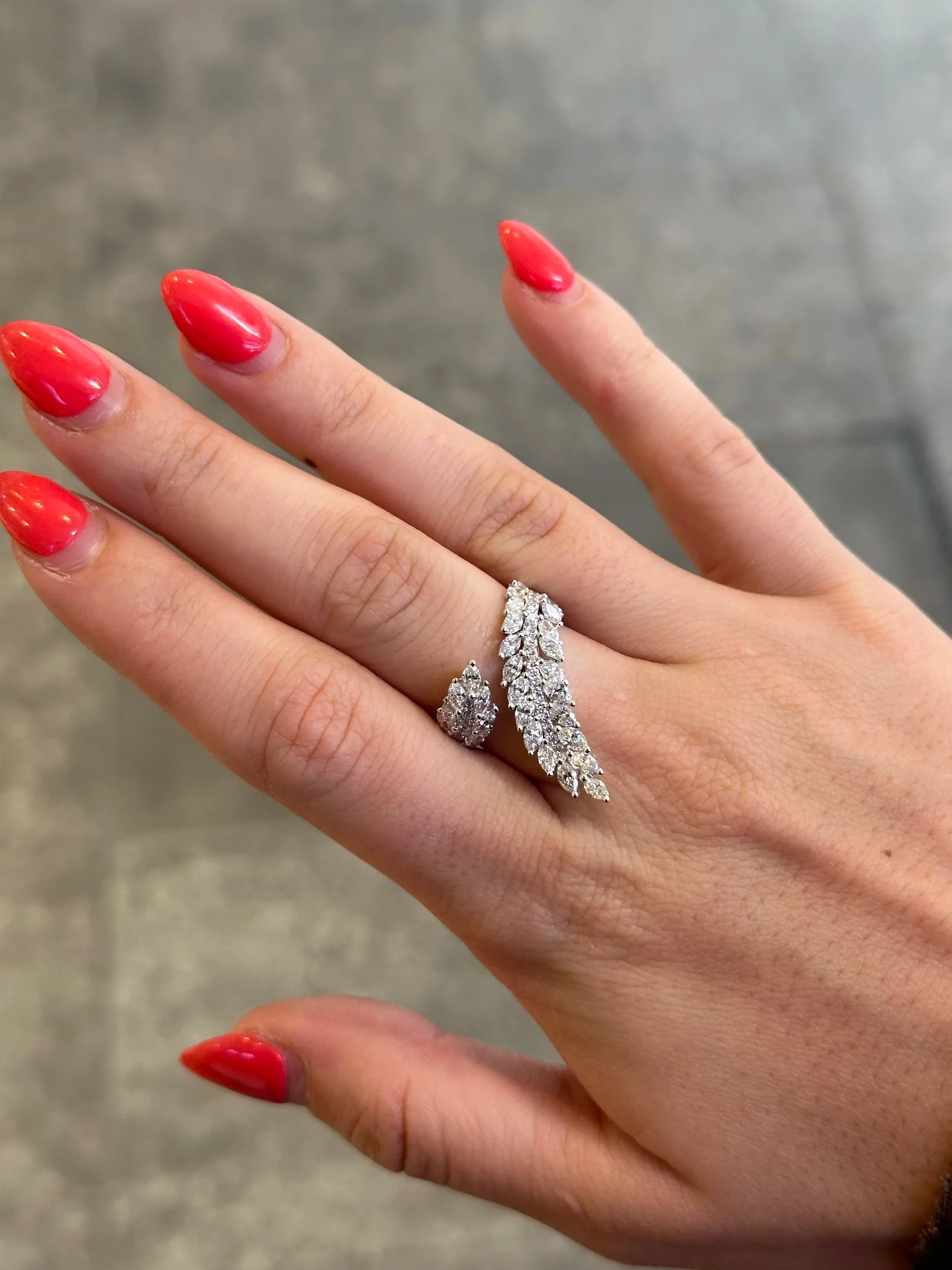 Ladies Stunning Diamond Leaf Ring - Image 2