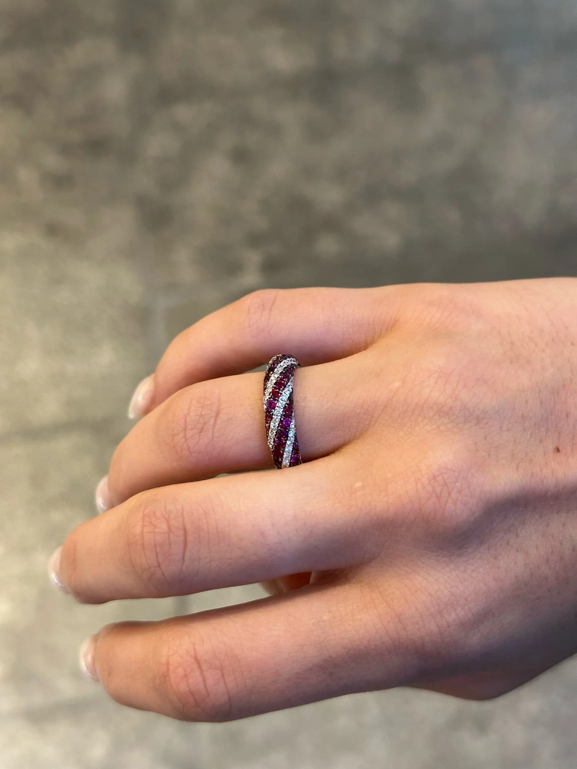 Ladies Swirl Ruby and Round Diamond Ring - Image 2